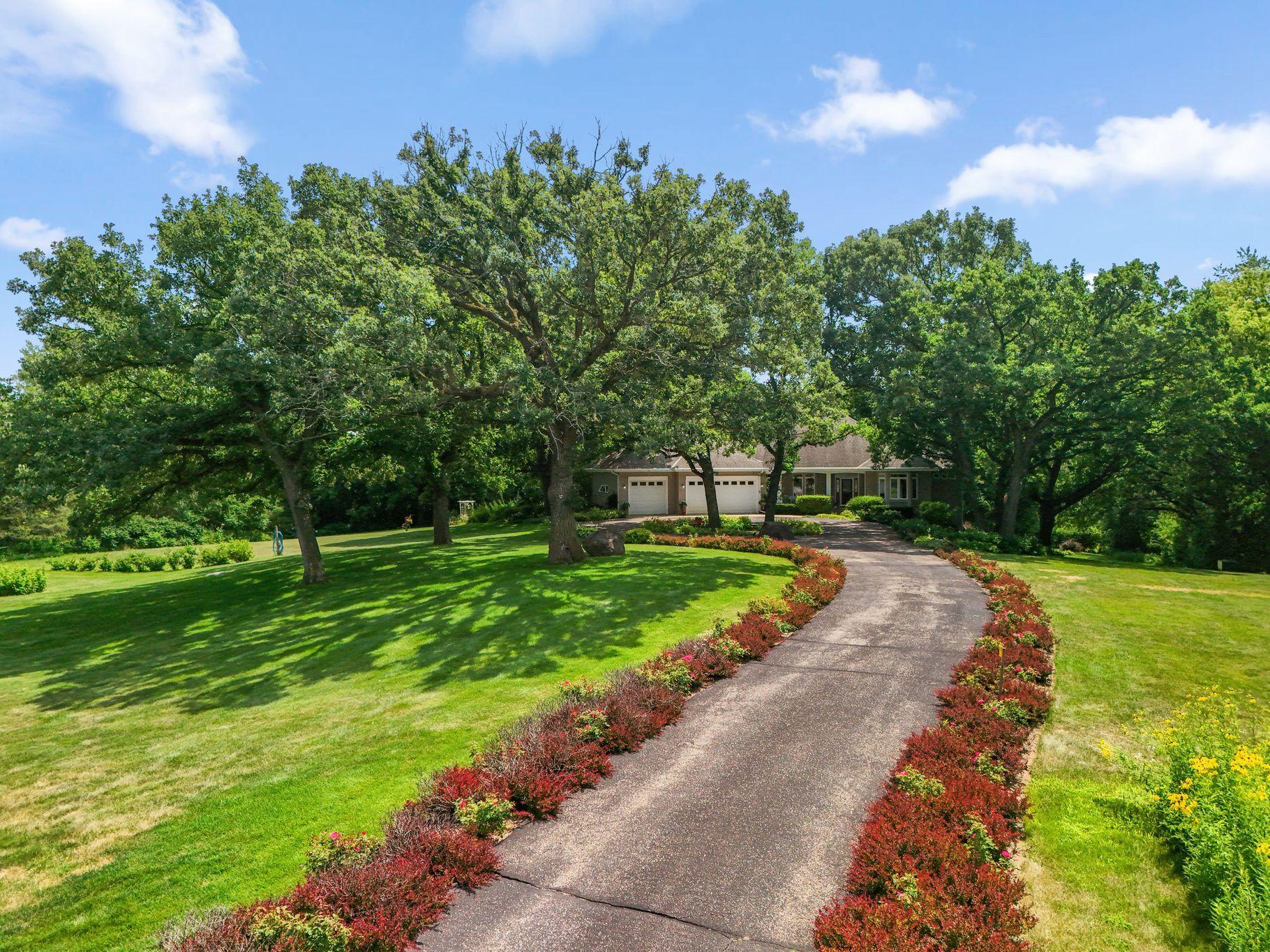 View of Residential at 10035 Woodhill Boulevard, Lakeville MN 55044, Lakeville (4 of 55) - Mike Wilen | Minnesota Team Real Estate