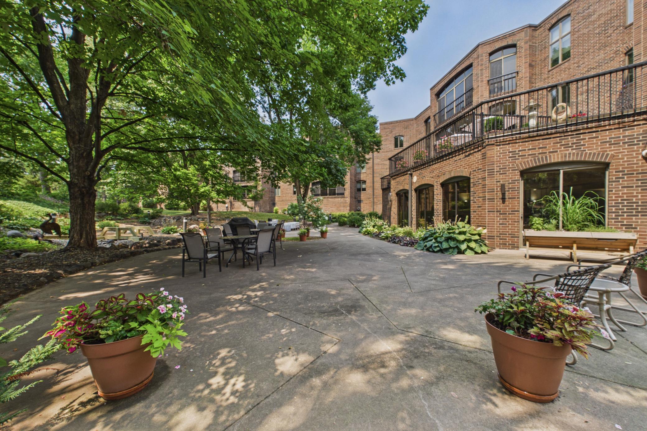 View of Residential at 5501 Dewey Hill Road #322, Edina MN 55439, Edina (27 of 32) - Mike Wilen | Minnesota Team Real Estate