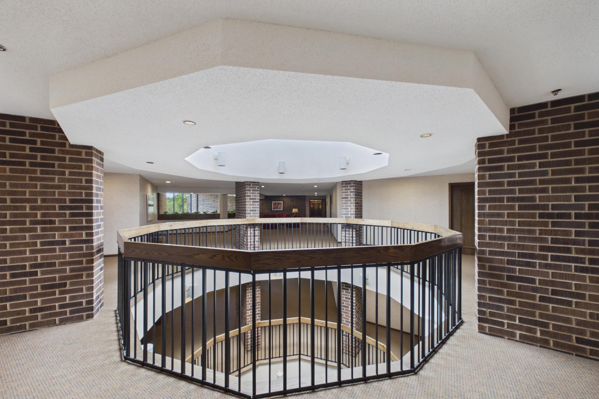 View of Residential at 5501 Dewey Hill Road #322, Edina MN 55439, Edina (22 of 32) - Mike Wilen | Minnesota Team Real Estate