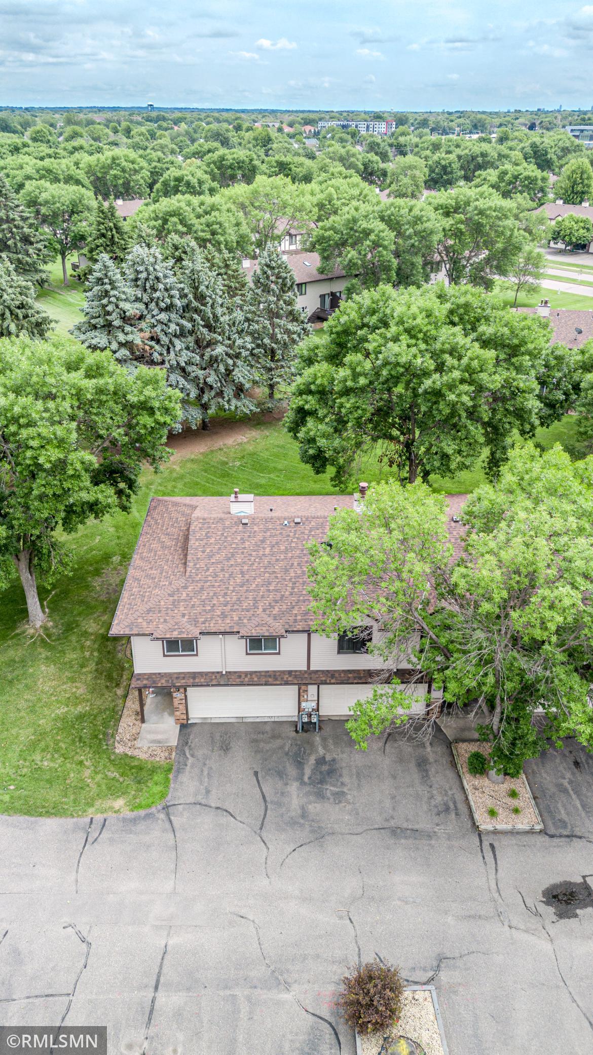 View of Residential at 8824 Maplebrook Court, Brooklyn Park MN 55445, Brooklyn Park (31 of 35) - Mike Wilen | Minnesota Team Real Estate