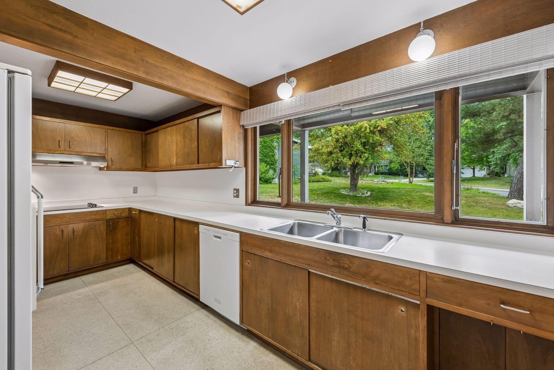 View of Residential at 1676 Virginia Avenue, Saint Louis Park MN 55426, Saint Louis Park (17 of 40) - Mike Wilen | Minnesota Team Real Estate