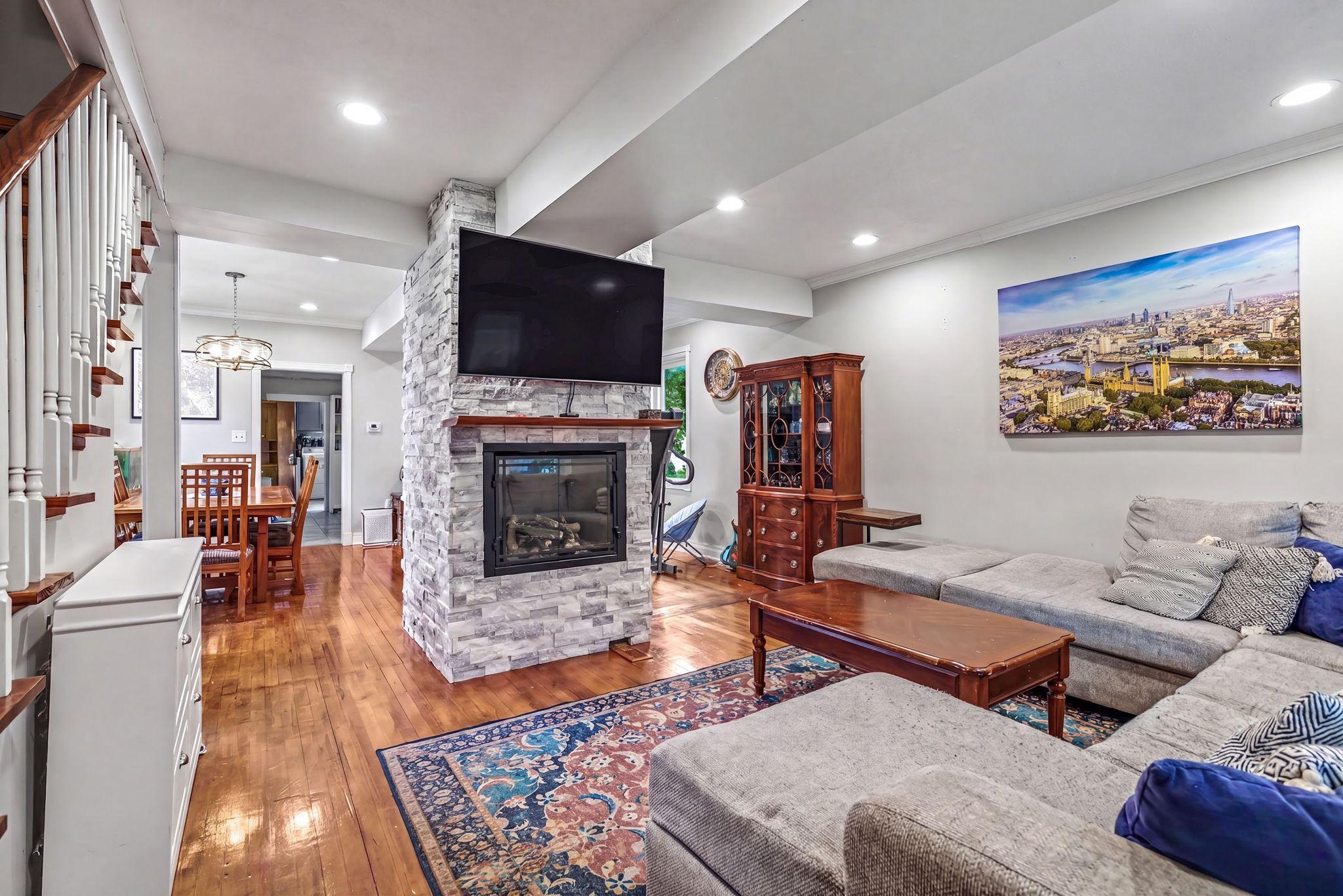 View of Residential at 406 Superior Street, Saint Paul MN 55102, Saint Paul - Mike Wilen | Minnesota Team Real Estate