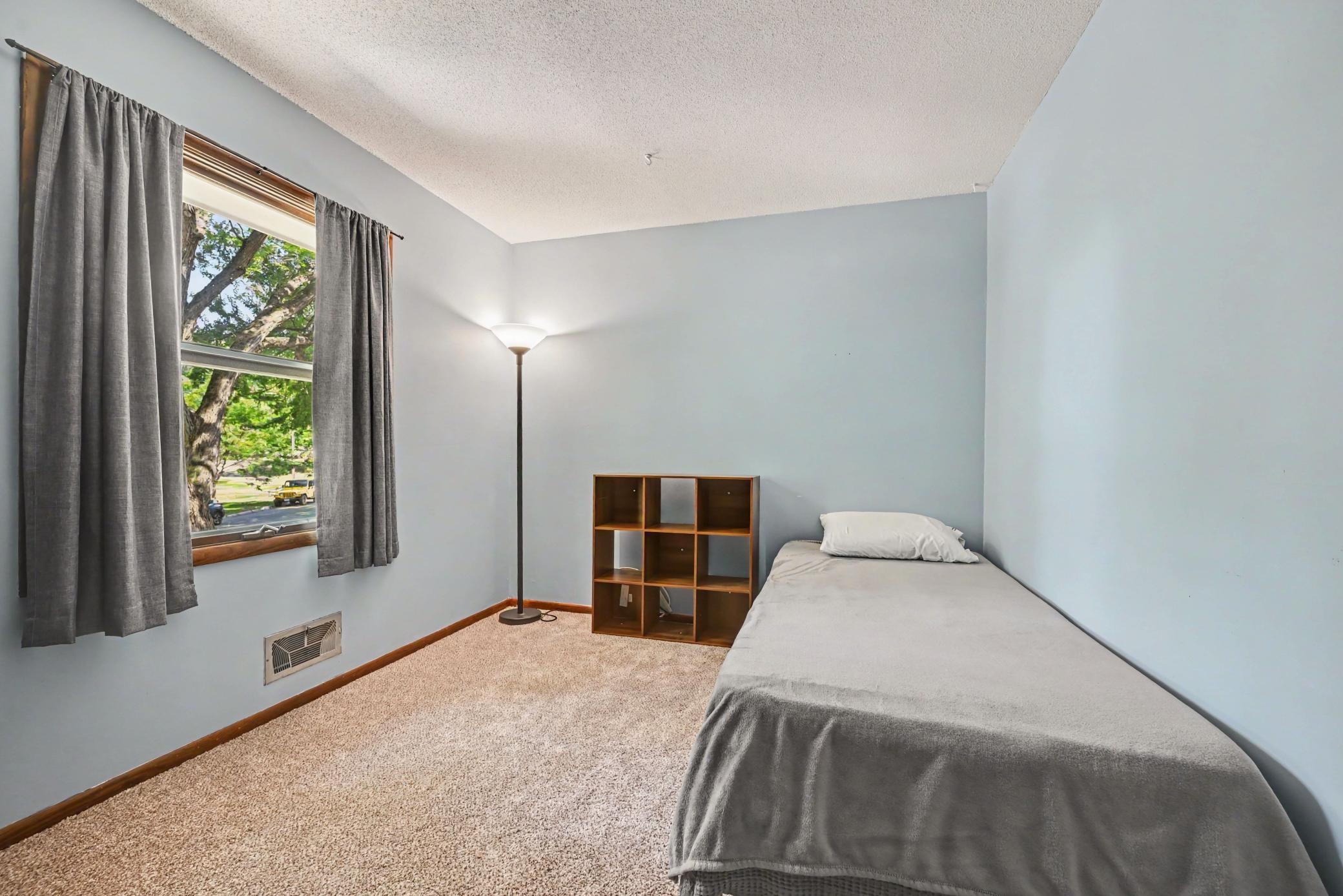 View of Residential at 1644 Kilmer Avenue, Saint Louis Park MN 55426, Saint Louis Park (9 of 23) - Mike Wilen | Minnesota Team Real Estate