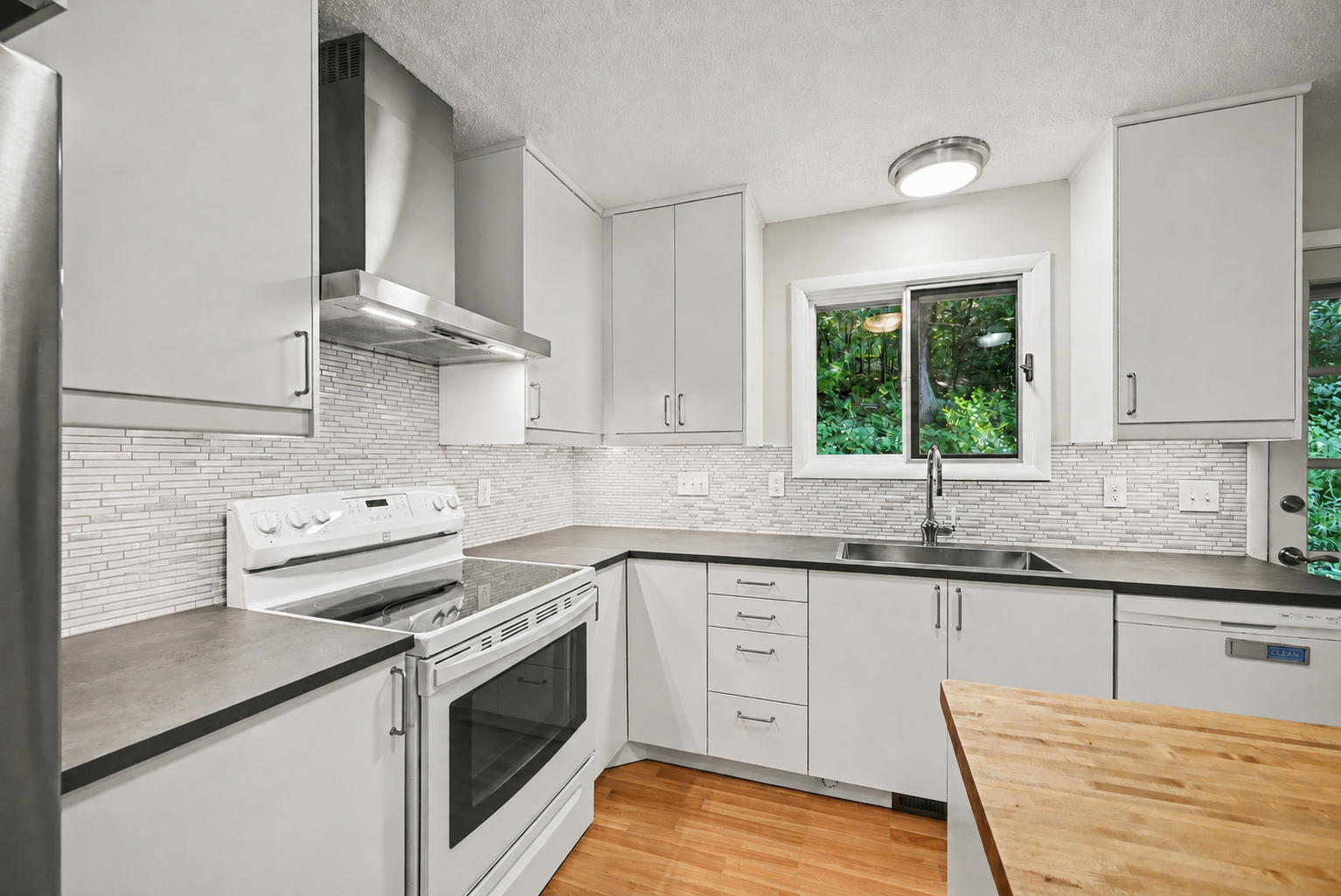 View of Residential at 1644 Kilmer Avenue, Saint Louis Park MN 55426, Saint Louis Park (4 of 23) - Mike Wilen | Minnesota Team Real Estate