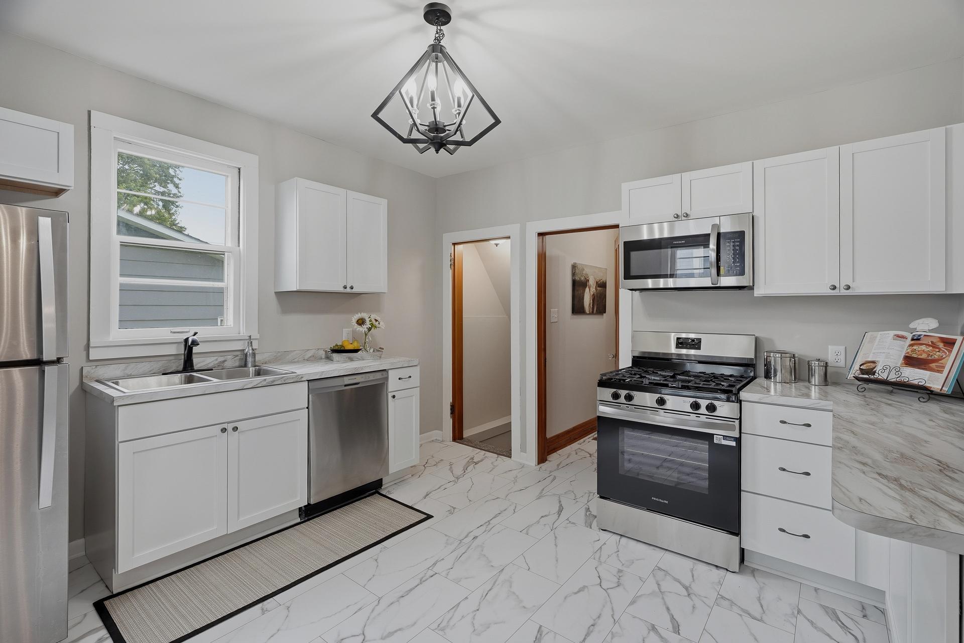 View of Residential at 799 Watson Avenue, Saint Paul MN 55102, Saint Paul (21 of 43) - Mike Wilen | Minnesota Team Real Estate