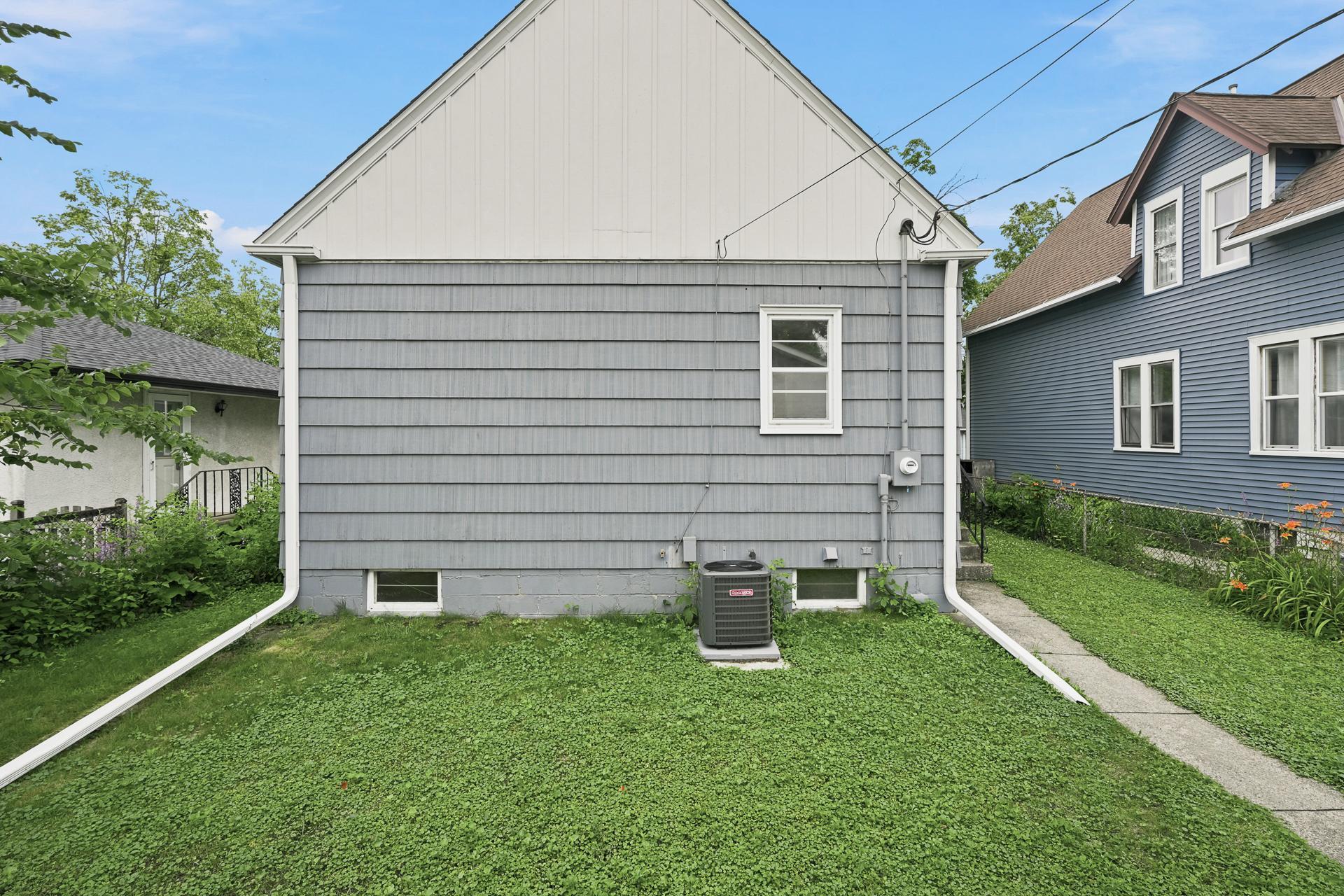 View of Residential at 799 Watson Avenue, Saint Paul MN 55102, Saint Paul (10 of 43) - Mike Wilen | Minnesota Team Real Estate