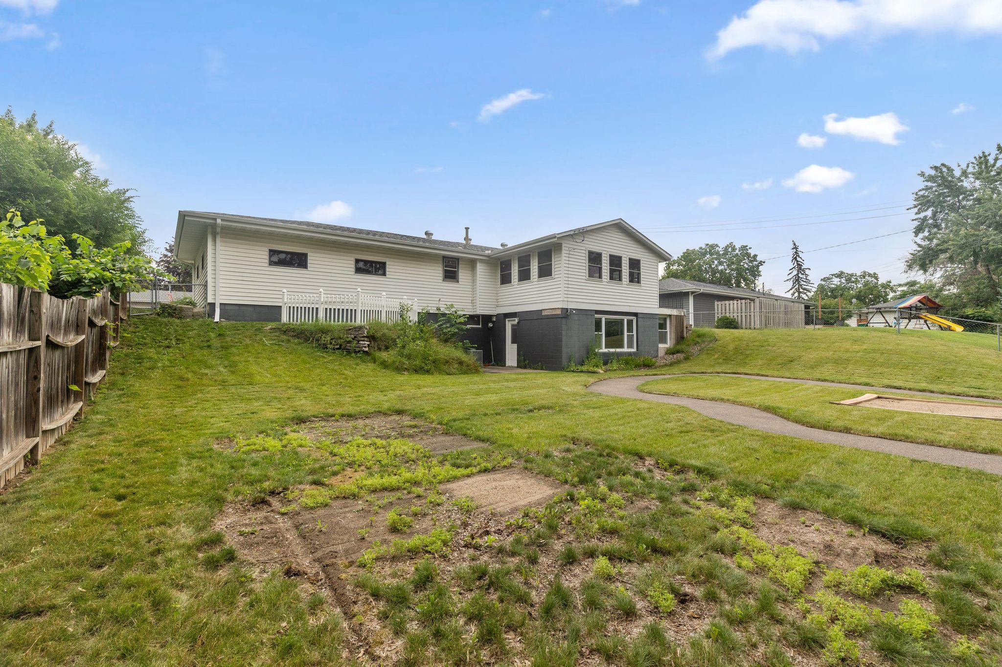 View of Residential at 8508 Rich Avenue, Bloomington MN 55437, Bloomington (32 of 35) - Mike Wilen | Minnesota Team Real Estate