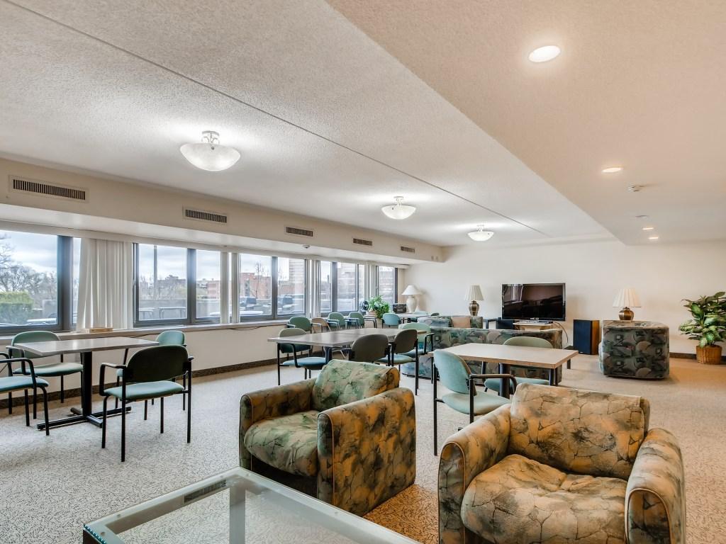 View of Residential at 1920 1st Street #1903, Minneapolis MN 55454, Minneapolis (21 of 24) - Mike Wilen | Minnesota Team Real Estate