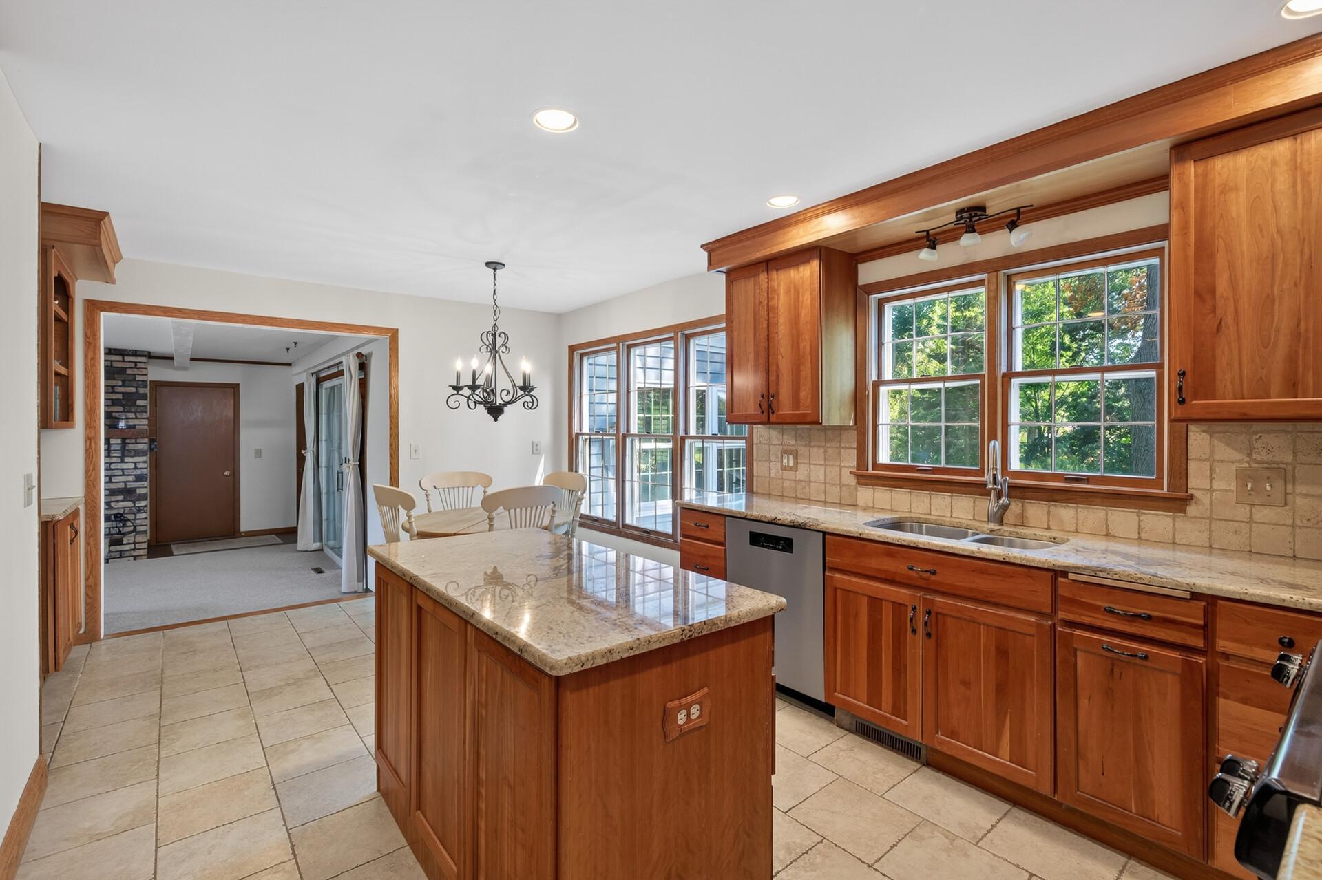 View of Residential at 8906 138th Street Court, Apple Valley MN 55124, Apple Valley (11 of 47) - Mike Wilen | Minnesota Team Real Estate