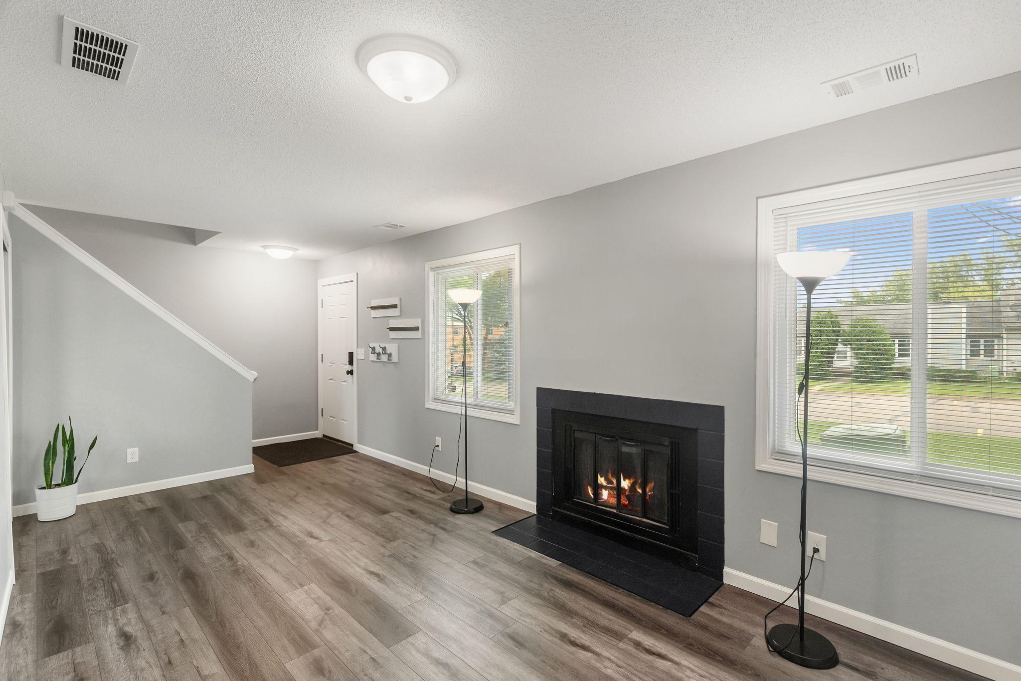 View of Residential at 1413 Farrington Street #A, Saint Paul MN 55117, Saint Paul (15 of 23) - Mike Wilen | Minnesota Team Real Estate