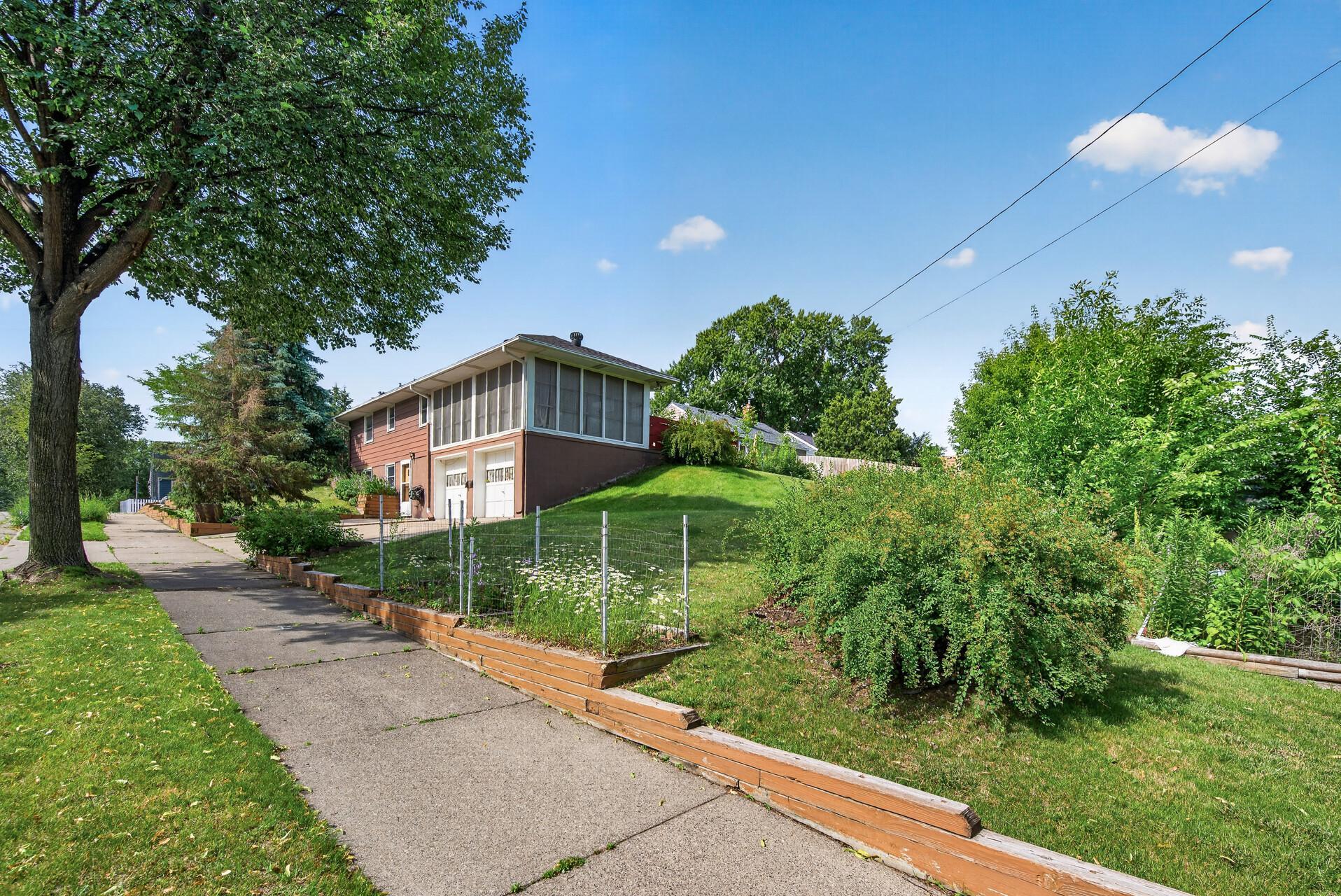 View of Residential at 2600 60th Street, Minneapolis MN 55410, Minneapolis (25 of 29) - Mike Wilen | Minnesota Team Real Estate