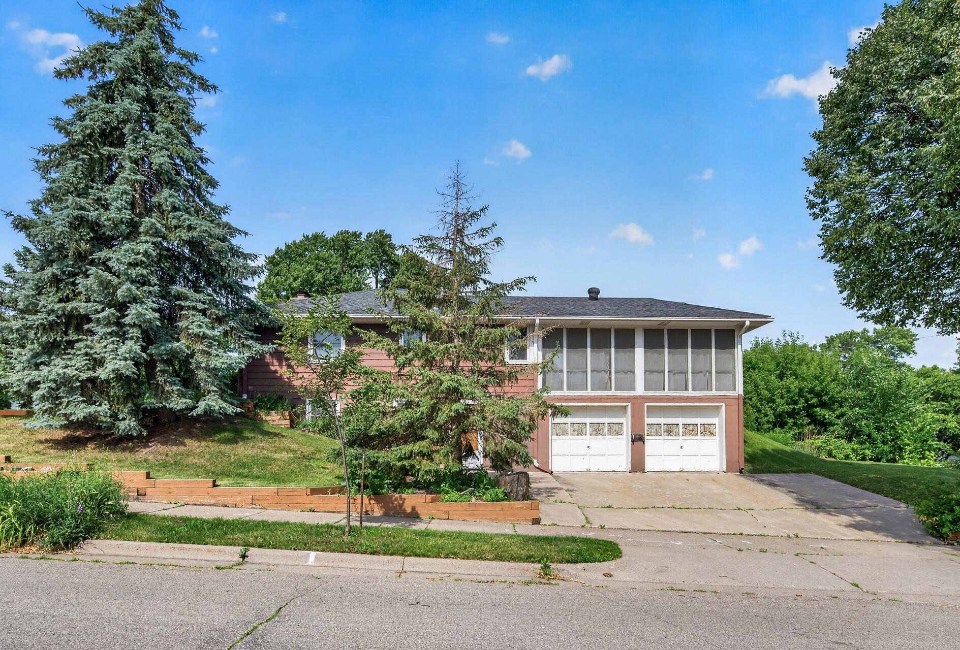 View of Residential at 2600 60th Street, Minneapolis MN 55410, Minneapolis (3 of 29) - Mike Wilen | Minnesota Team Real Estate