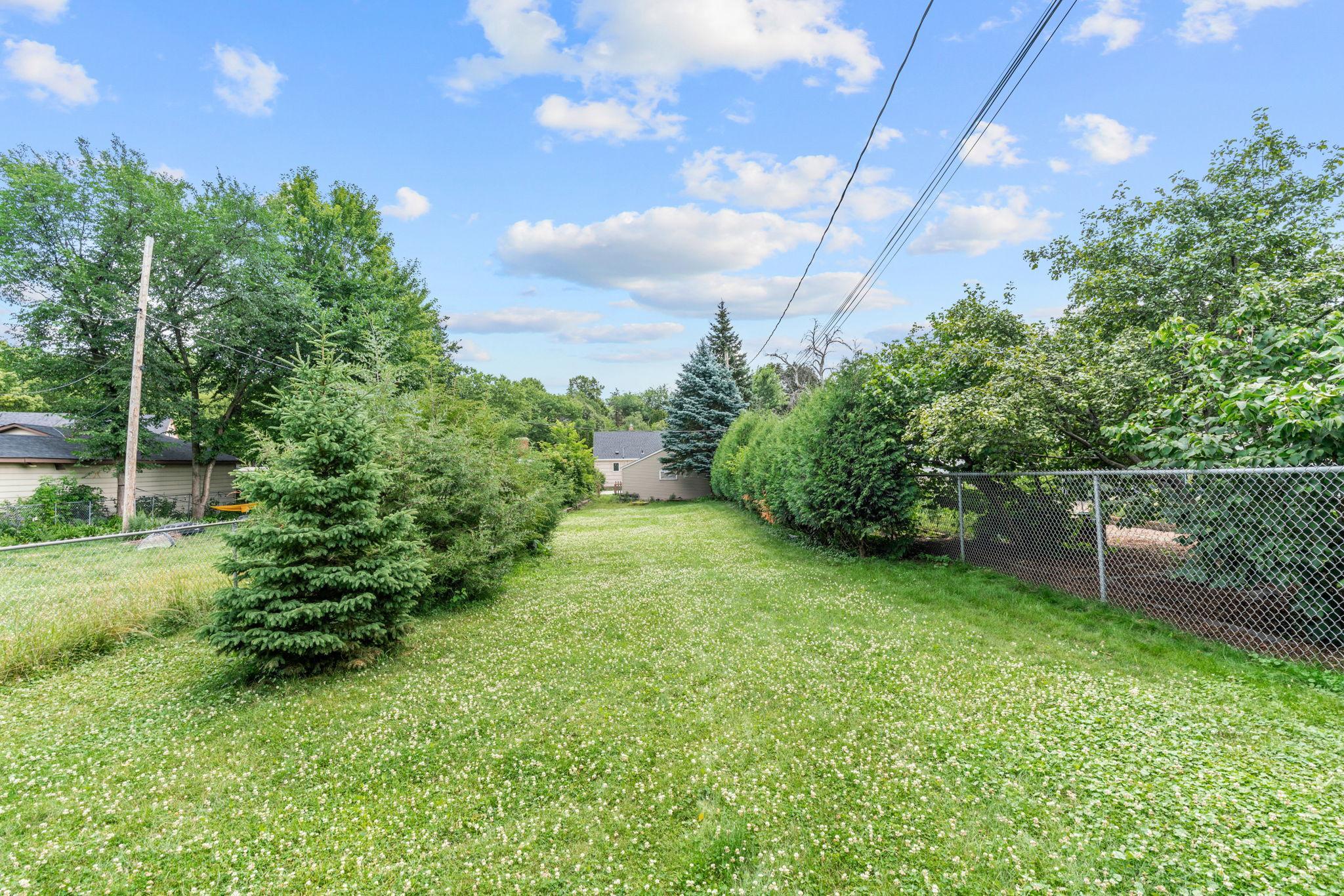 View of Residential at 1081 Saint Paul Avenue, Saint Paul MN 55116, Saint Paul (29 of 30) - Mike Wilen | Minnesota Team Real Estate