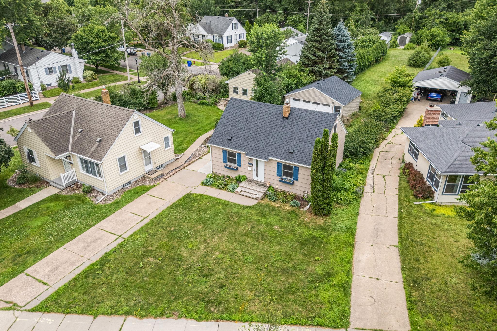 View of Residential at 1081 Saint Paul Avenue, Saint Paul MN 55116, Saint Paul (2 of 30) - Mike Wilen | Minnesota Team Real Estate