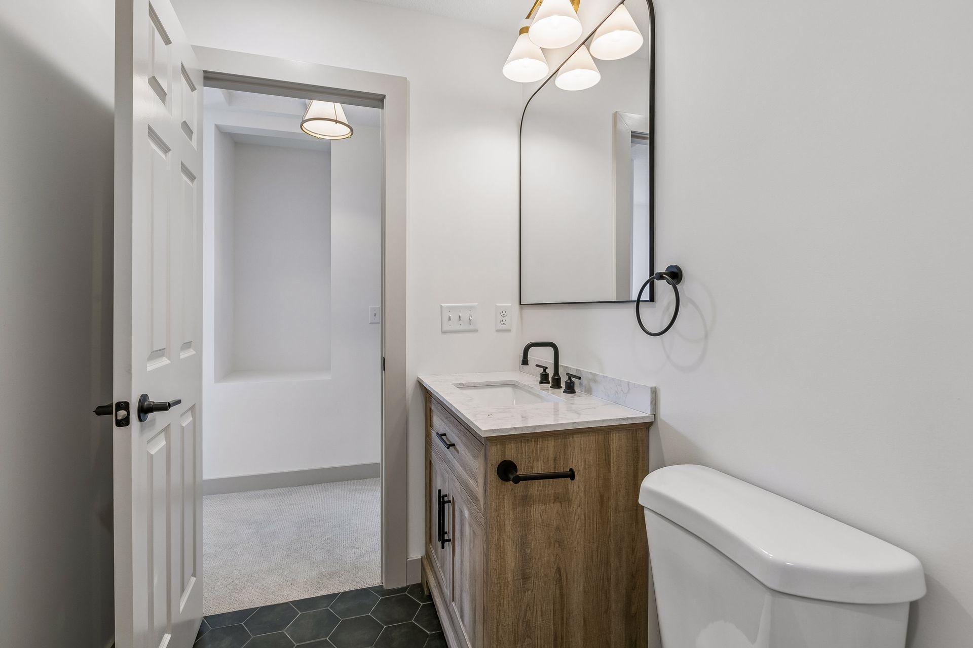 View of Residential at 2414 Como Avenue, Minneapolis MN 55414, Minneapolis (25 of 61) - Mike Wilen | Minnesota Team Real Estate
