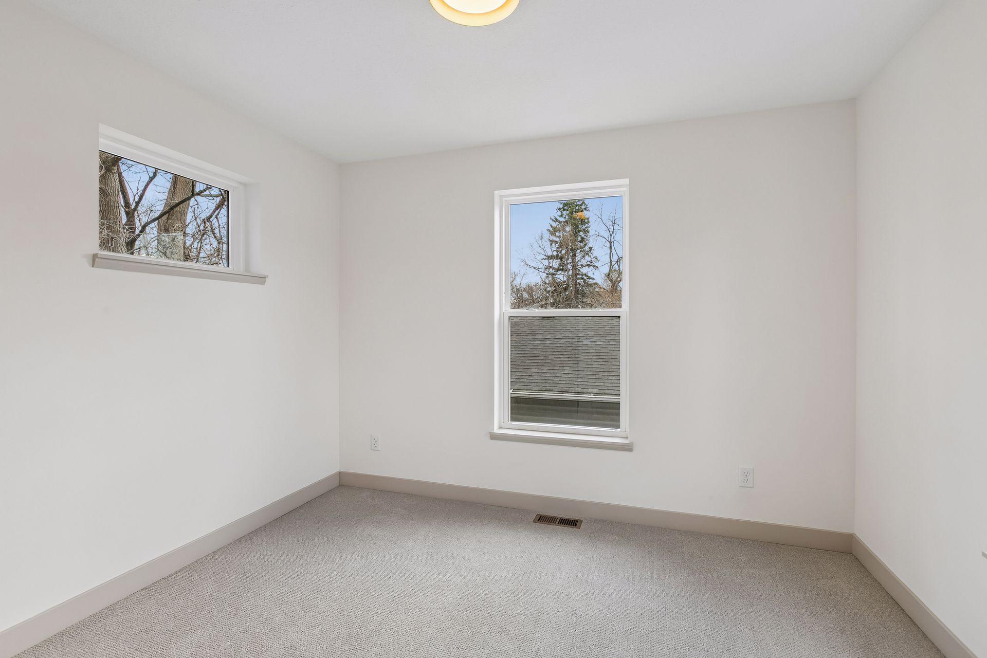 View of Residential at 2414 Como Avenue, Minneapolis MN 55414, Minneapolis (26 of 61) - Mike Wilen | Minnesota Team Real Estate