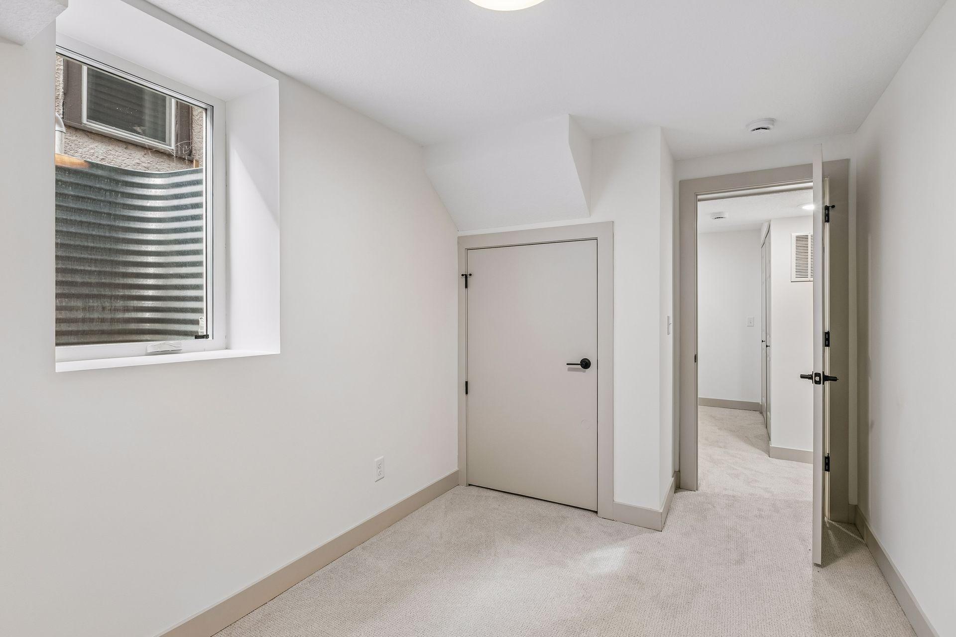 View of Residential at 2414 Como Avenue, Minneapolis MN 55414, Minneapolis (31 of 61) - Mike Wilen | Minnesota Team Real Estate