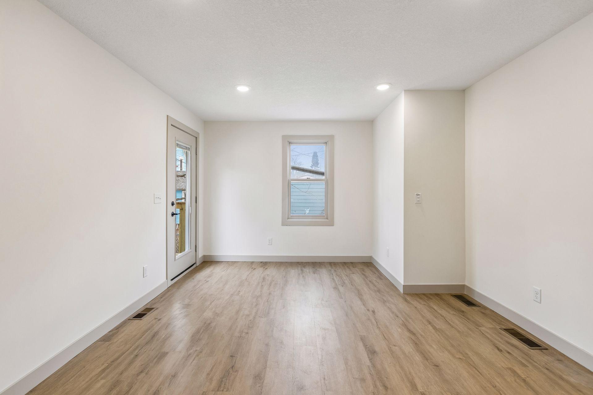 View of Residential at 2414 Como Avenue, Minneapolis MN 55414, Minneapolis (48 of 61) - Mike Wilen | Minnesota Team Real Estate