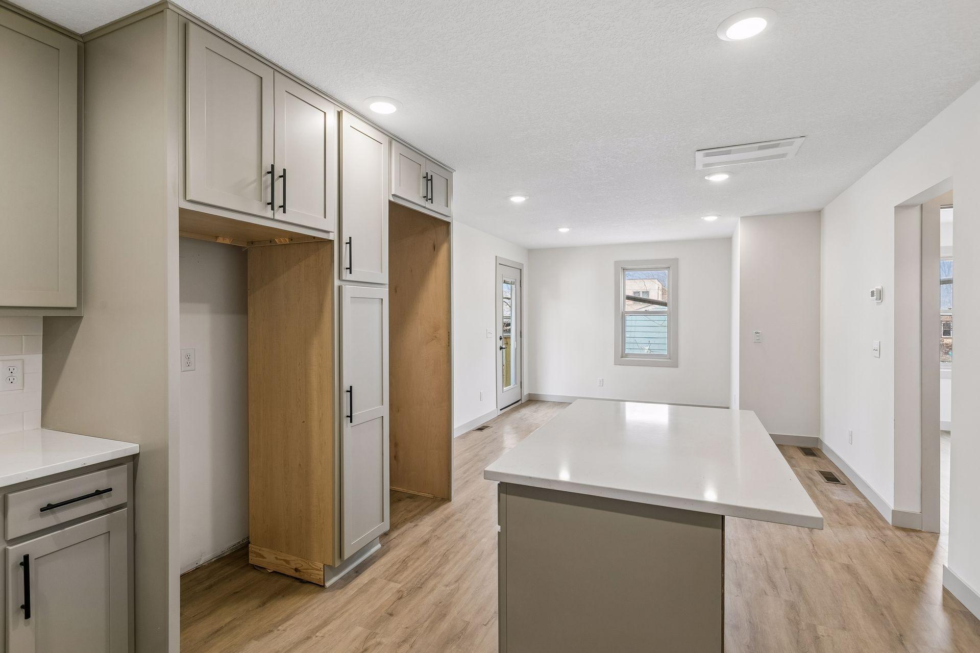 View of Residential at 2414 Como Avenue, Minneapolis MN 55414, Minneapolis (54 of 61) - Mike Wilen | Minnesota Team Real Estate