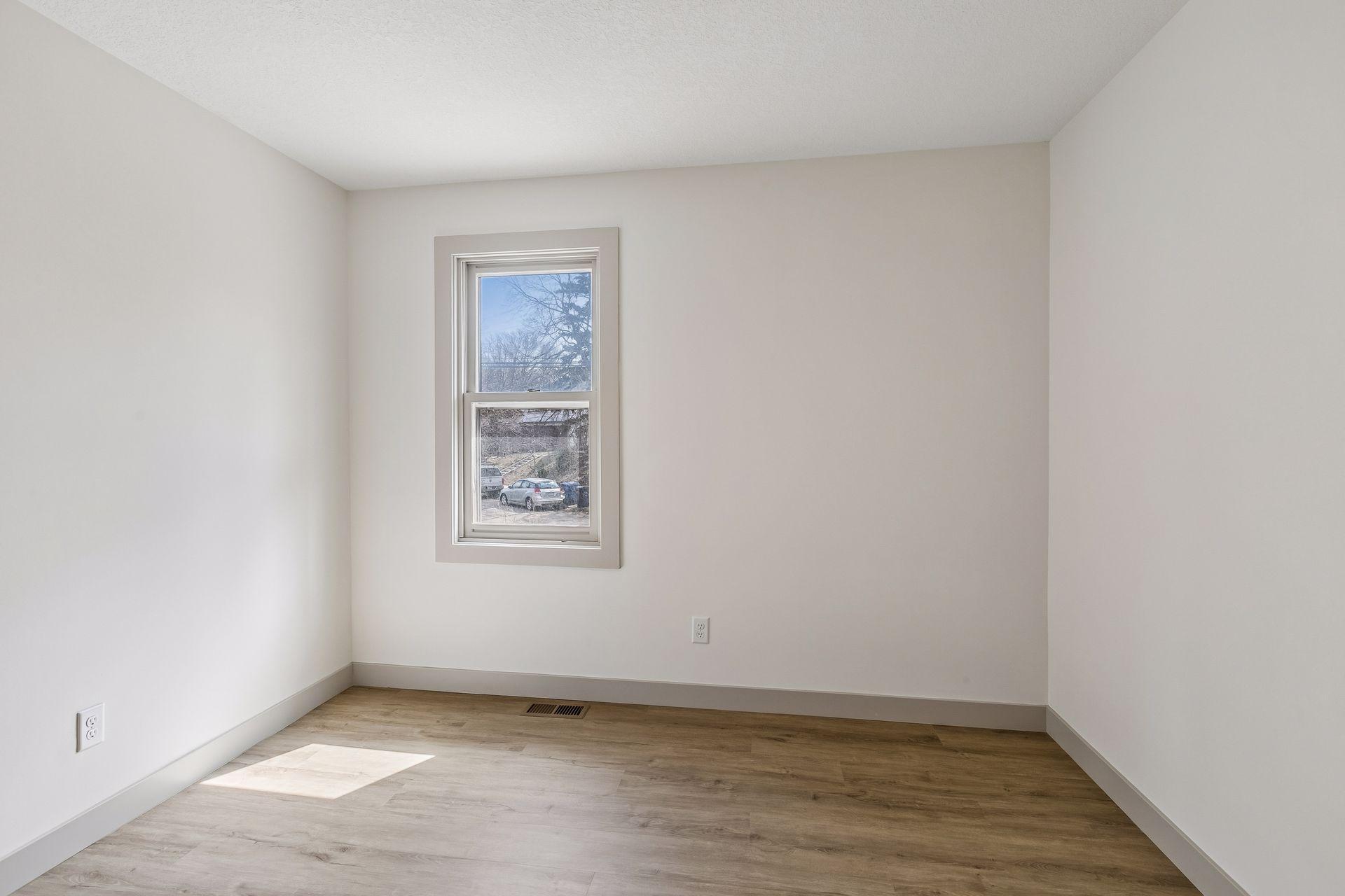 View of Residential at 2414 Como Avenue, Minneapolis MN 55414, Minneapolis (60 of 61) - Mike Wilen | Minnesota Team Real Estate