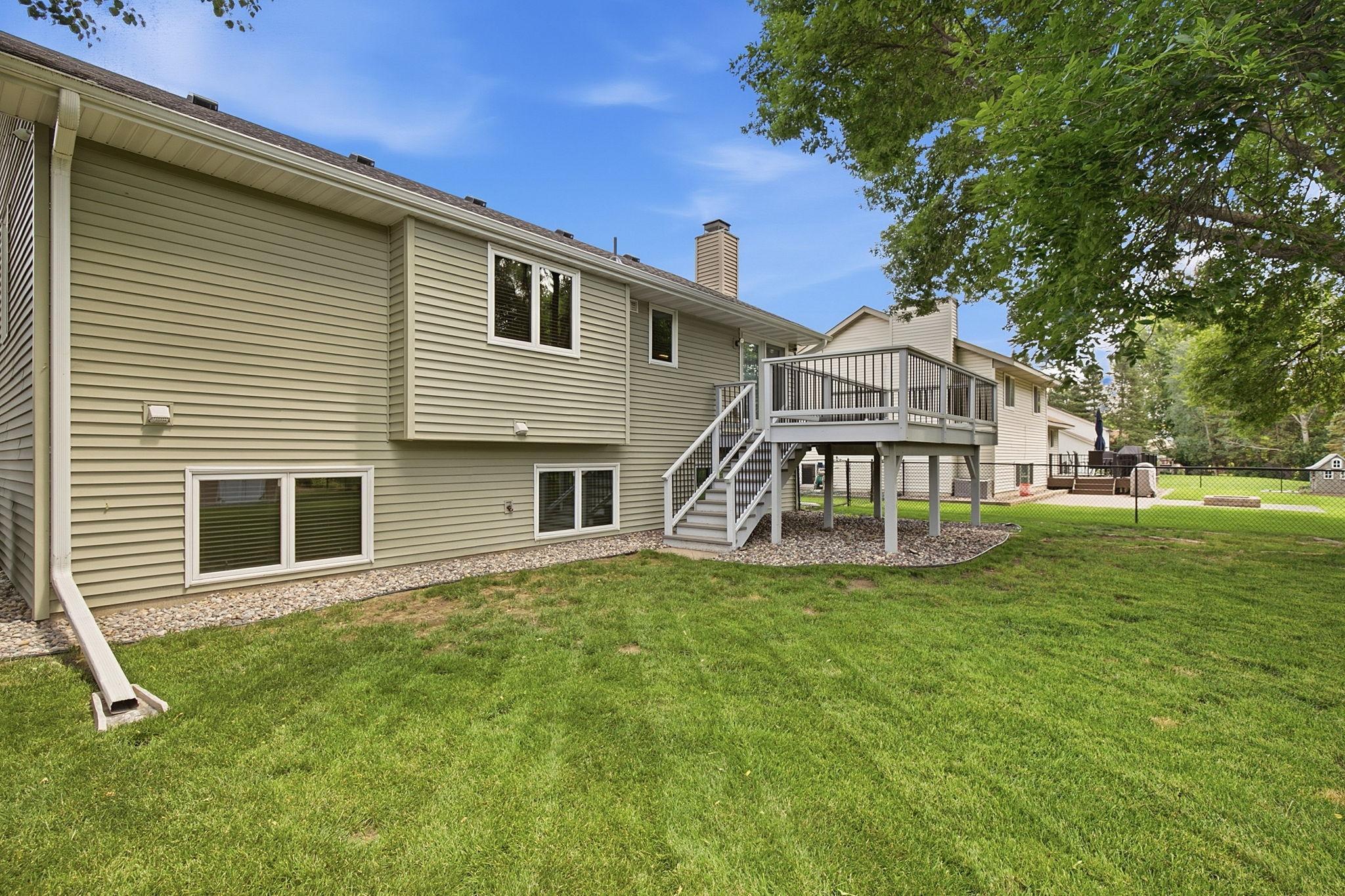 View of Residential at 1222 Fallbrook Lane, Woodbury MN 55125, Woodbury (36 of 52) - Mike Wilen | Minnesota Team Real Estate