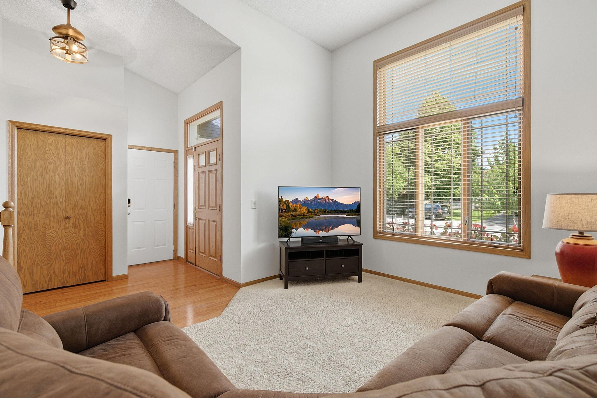 View of Residential at 1222 Fallbrook Lane, Woodbury MN 55125, Woodbury (9 of 52) - Mike Wilen | Minnesota Team Real Estate
