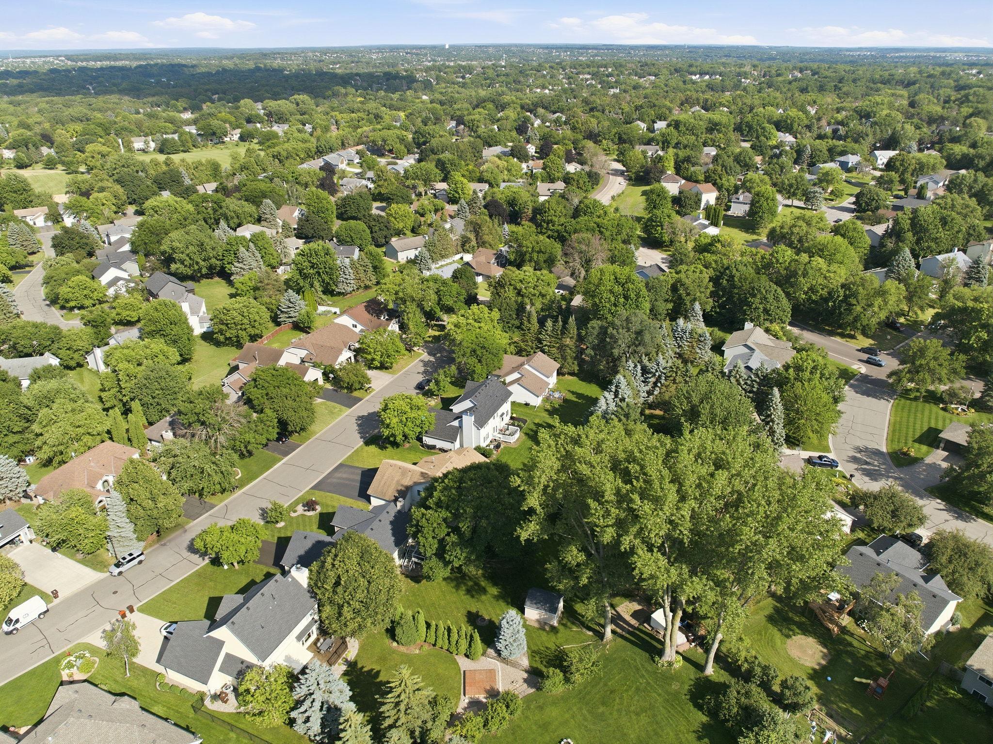 View of Residential at 1222 Fallbrook Lane, Woodbury MN 55125, Woodbury (45 of 52) - Mike Wilen | Minnesota Team Real Estate