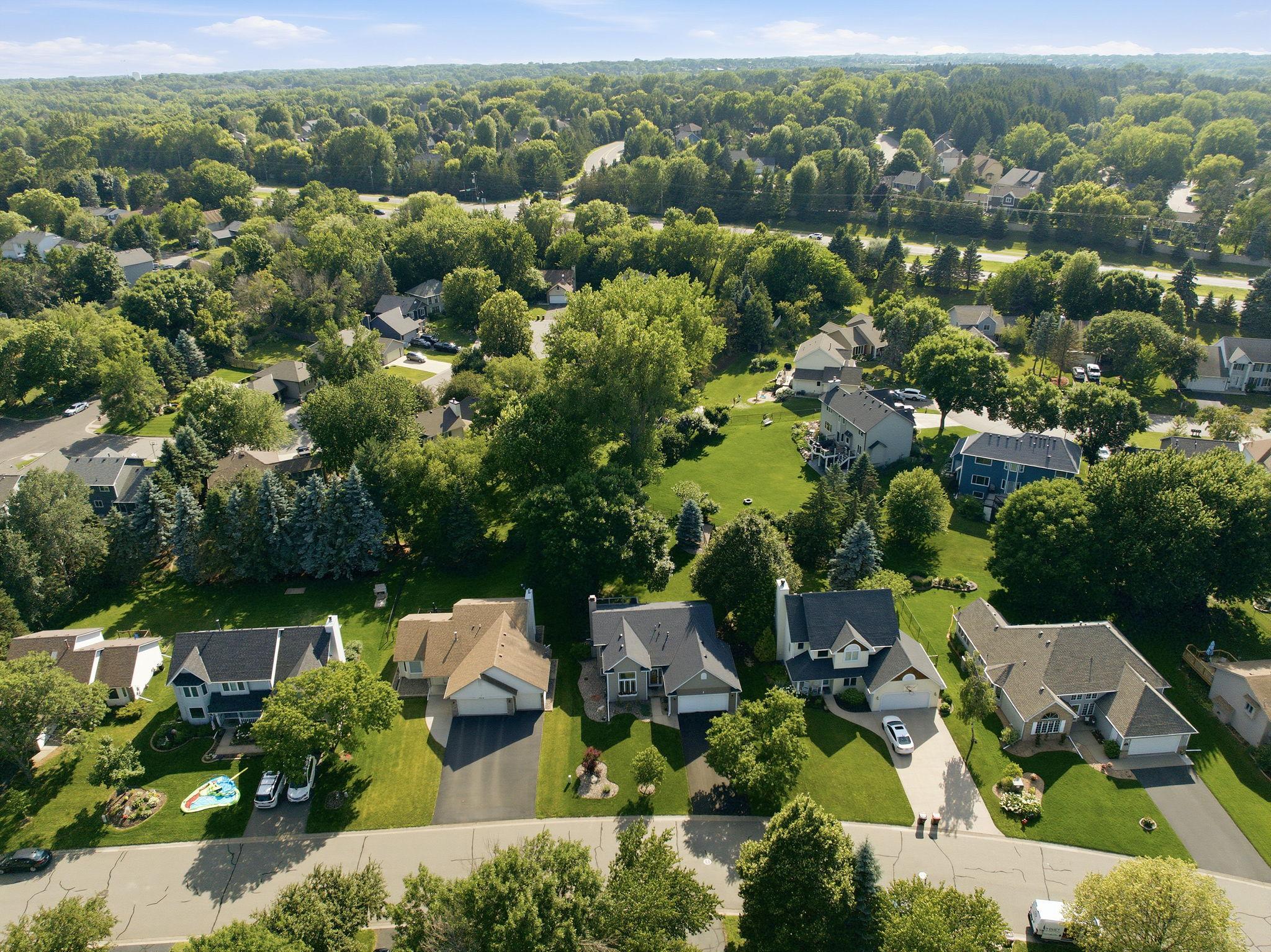 View of Residential at 1222 Fallbrook Lane, Woodbury MN 55125, Woodbury (46 of 52) - Mike Wilen | Minnesota Team Real Estate