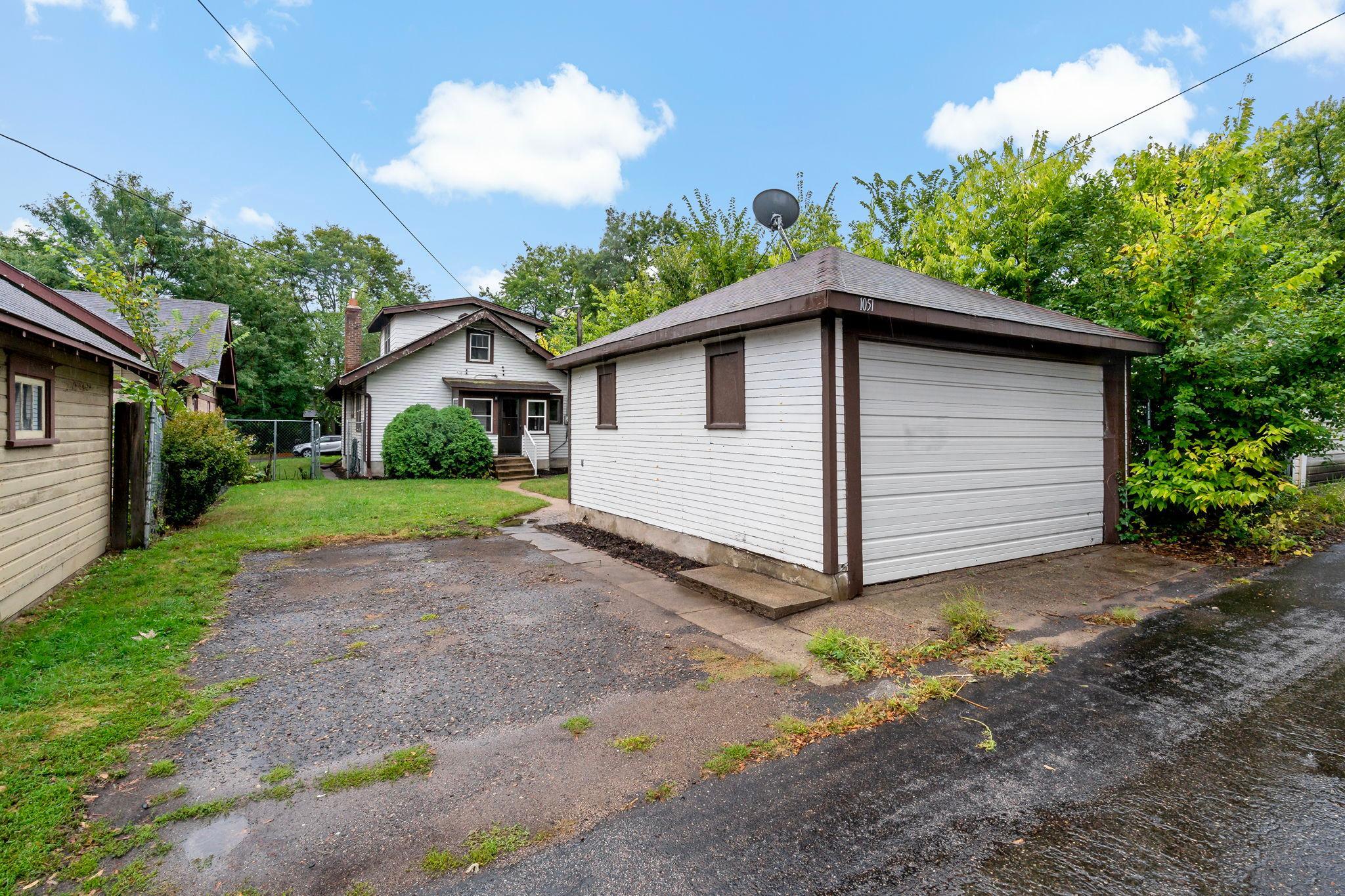 View of Residential at 1051 Sherburne Avenue, Saint Paul MN 55104, Saint Paul (42 of 46) - Mike Wilen | Minnesota Team Real Estate