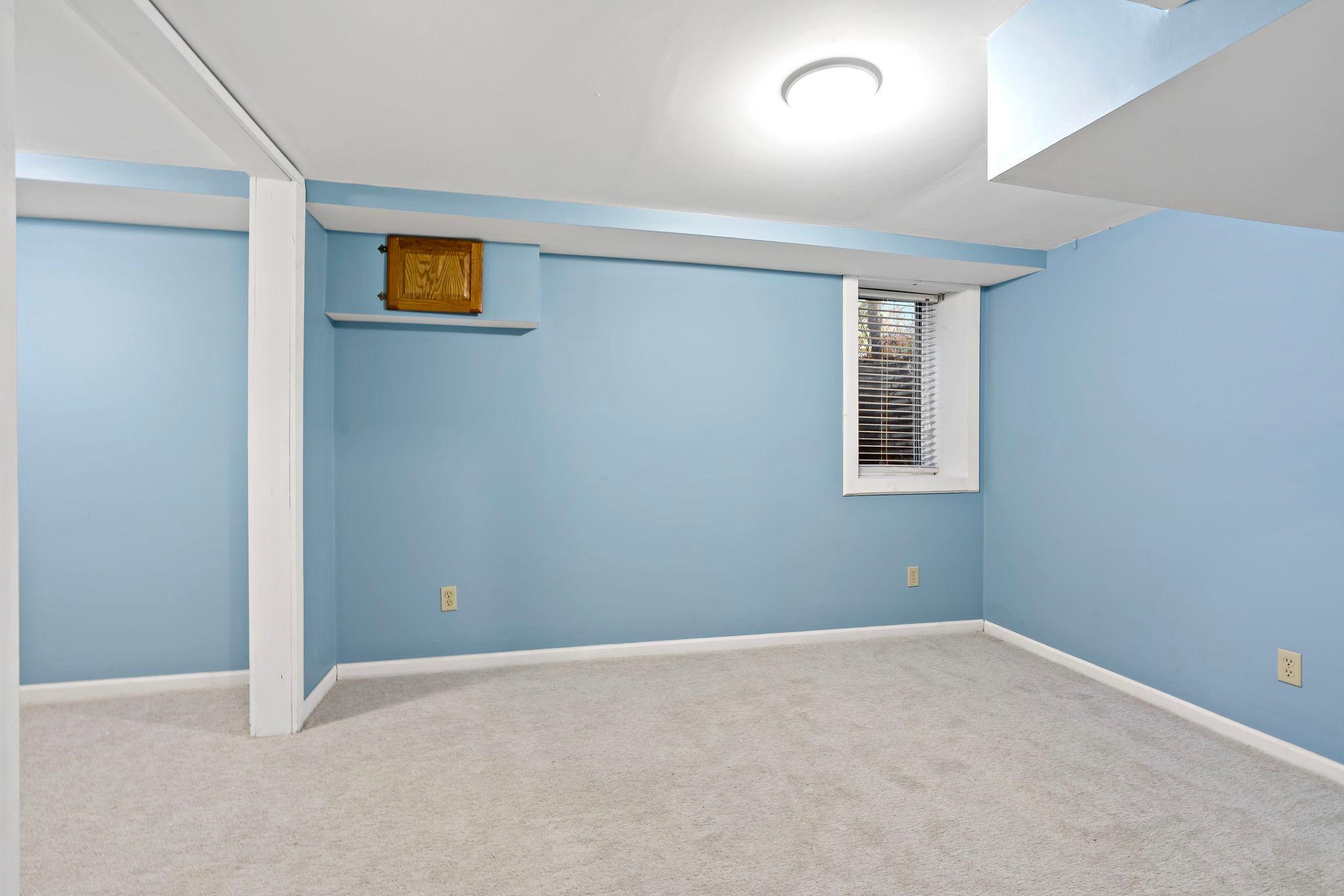 View of Residential at 1051 Sherburne Avenue, Saint Paul MN 55104, Saint Paul (25 of 29) - Mike Wilen | Minnesota Team Real Estate