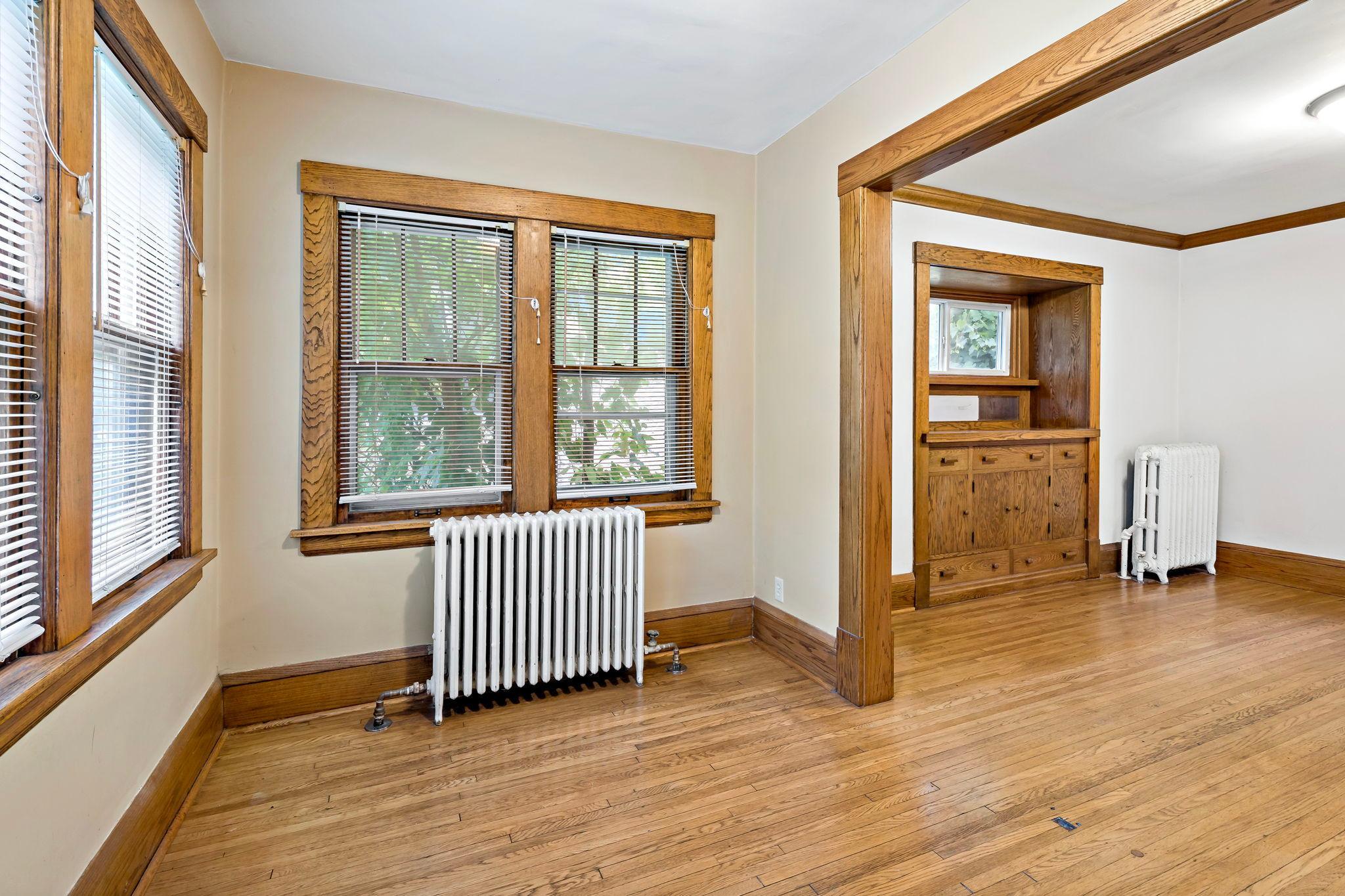 View of Residential at 1051 Sherburne Avenue, Saint Paul MN 55104, Saint Paul (11 of 29) - Mike Wilen | Minnesota Team Real Estate