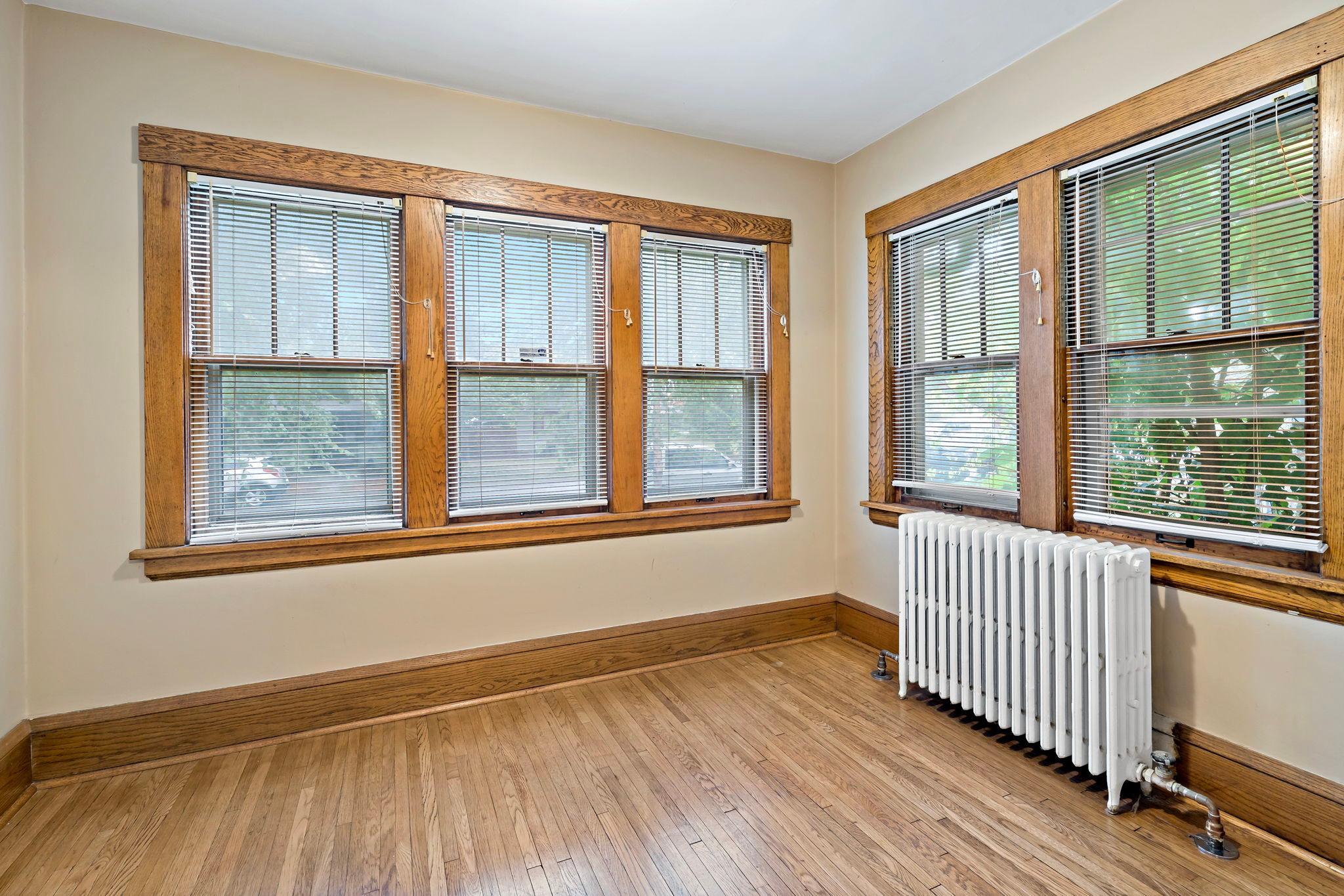 View of Residential at 1051 Sherburne Avenue, Saint Paul MN 55104, Saint Paul (10 of 29) - Mike Wilen | Minnesota Team Real Estate