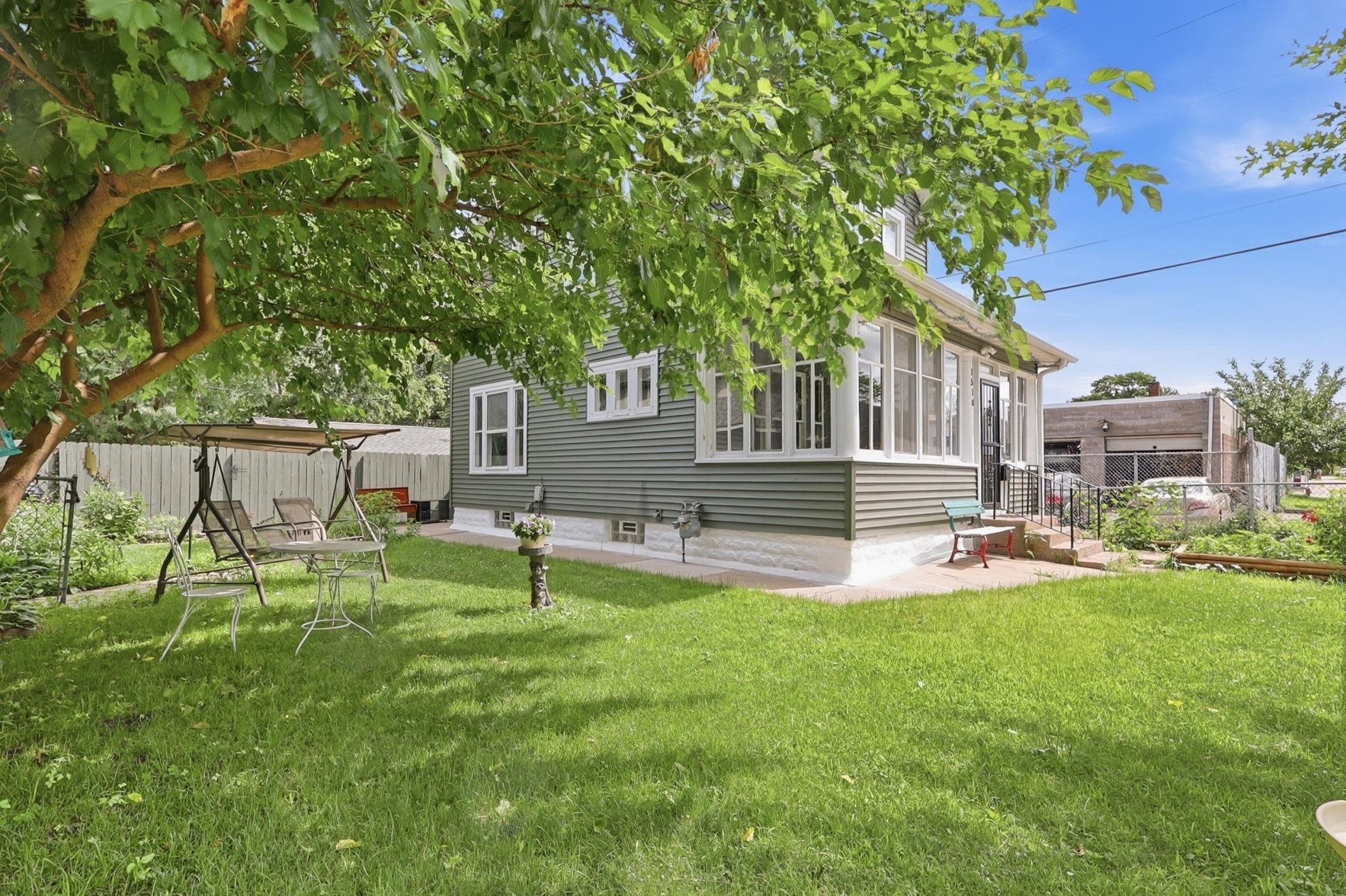 View of Residential at 1510 35th Street, Minneapolis MN 55407, Minneapolis (19 of 23) - Mike Wilen | Minnesota Team Real Estate
