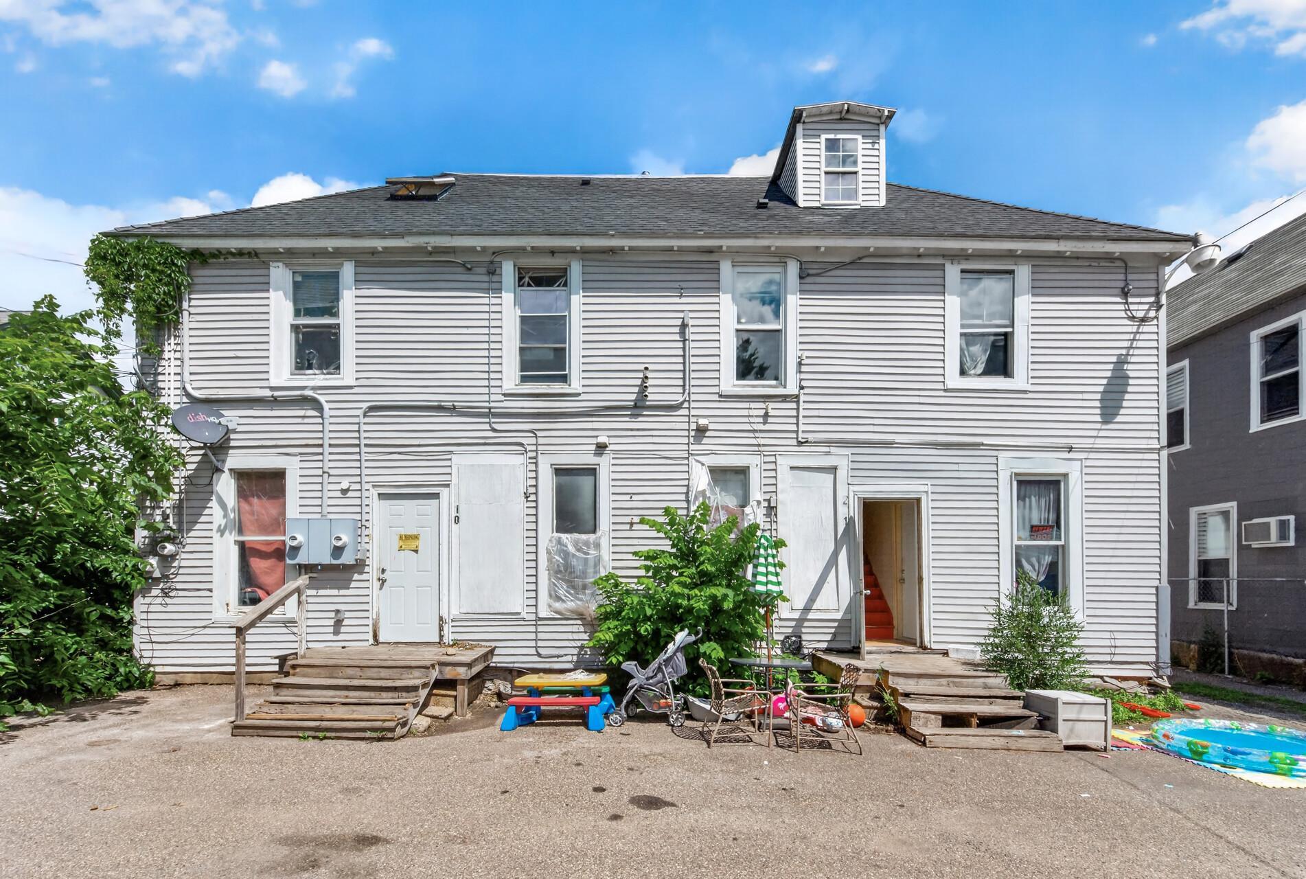 View of Residential Income at 2210 Oakland Avenue, Minneapolis MN 55404, Minneapolis (67 of 70) - Mike Wilen | Minnesota Team Real Estate