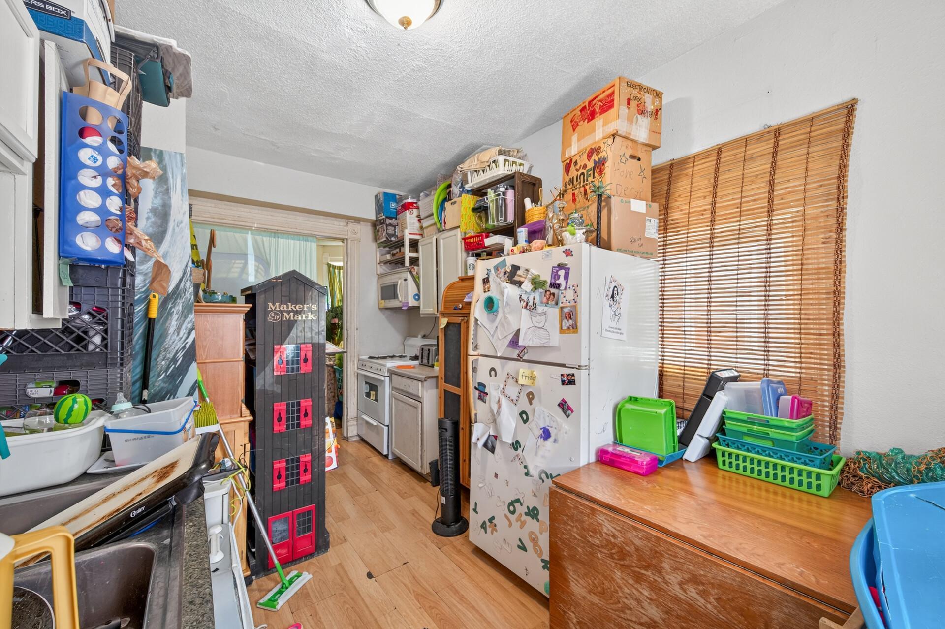 View of Residential Income at 2210 Oakland Avenue, Minneapolis MN 55404, Minneapolis (63 of 70) - Mike Wilen | Minnesota Team Real Estate