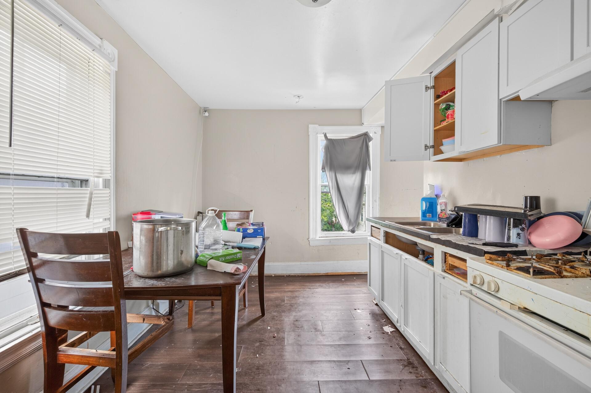 View of Residential Income at 2210 Oakland Avenue, Minneapolis MN 55404, Minneapolis (54 of 70) - Mike Wilen | Minnesota Team Real Estate