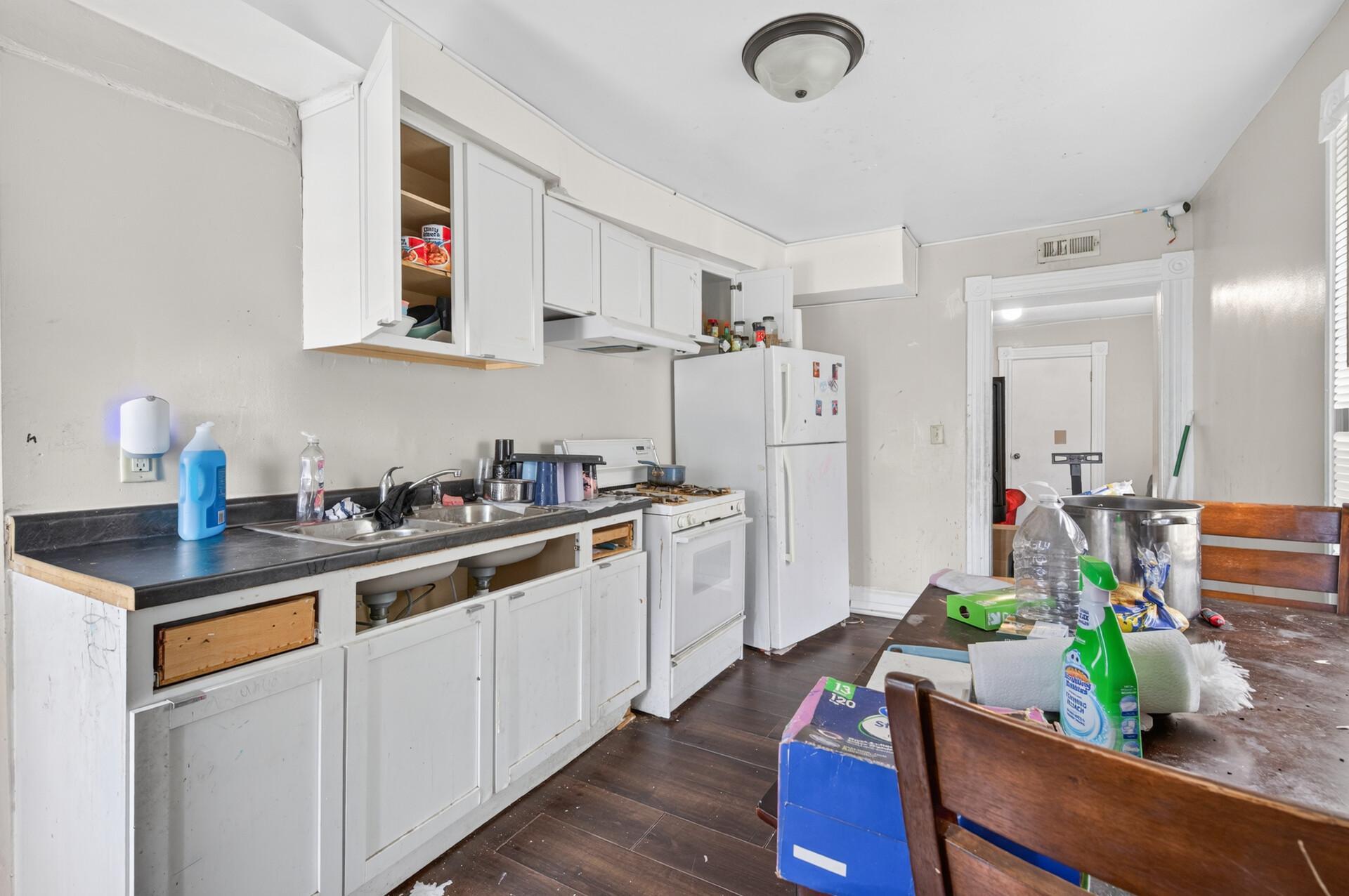 View of Residential Income at 2210 Oakland Avenue, Minneapolis MN 55404, Minneapolis (53 of 70) - Mike Wilen | Minnesota Team Real Estate