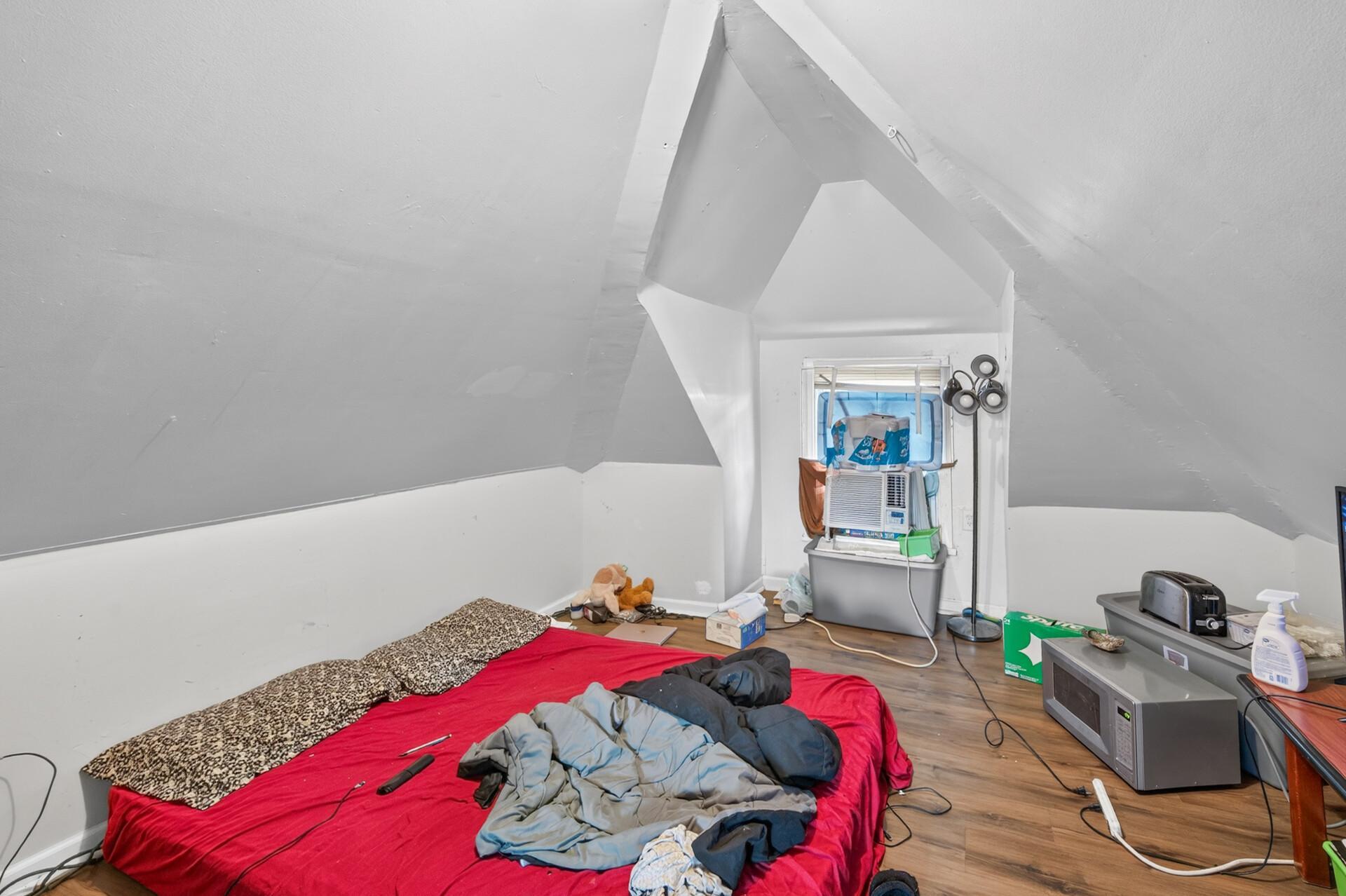 View of Residential Income at 2210 Oakland Avenue, Minneapolis MN 55404, Minneapolis (22 of 70) - Mike Wilen | Minnesota Team Real Estate