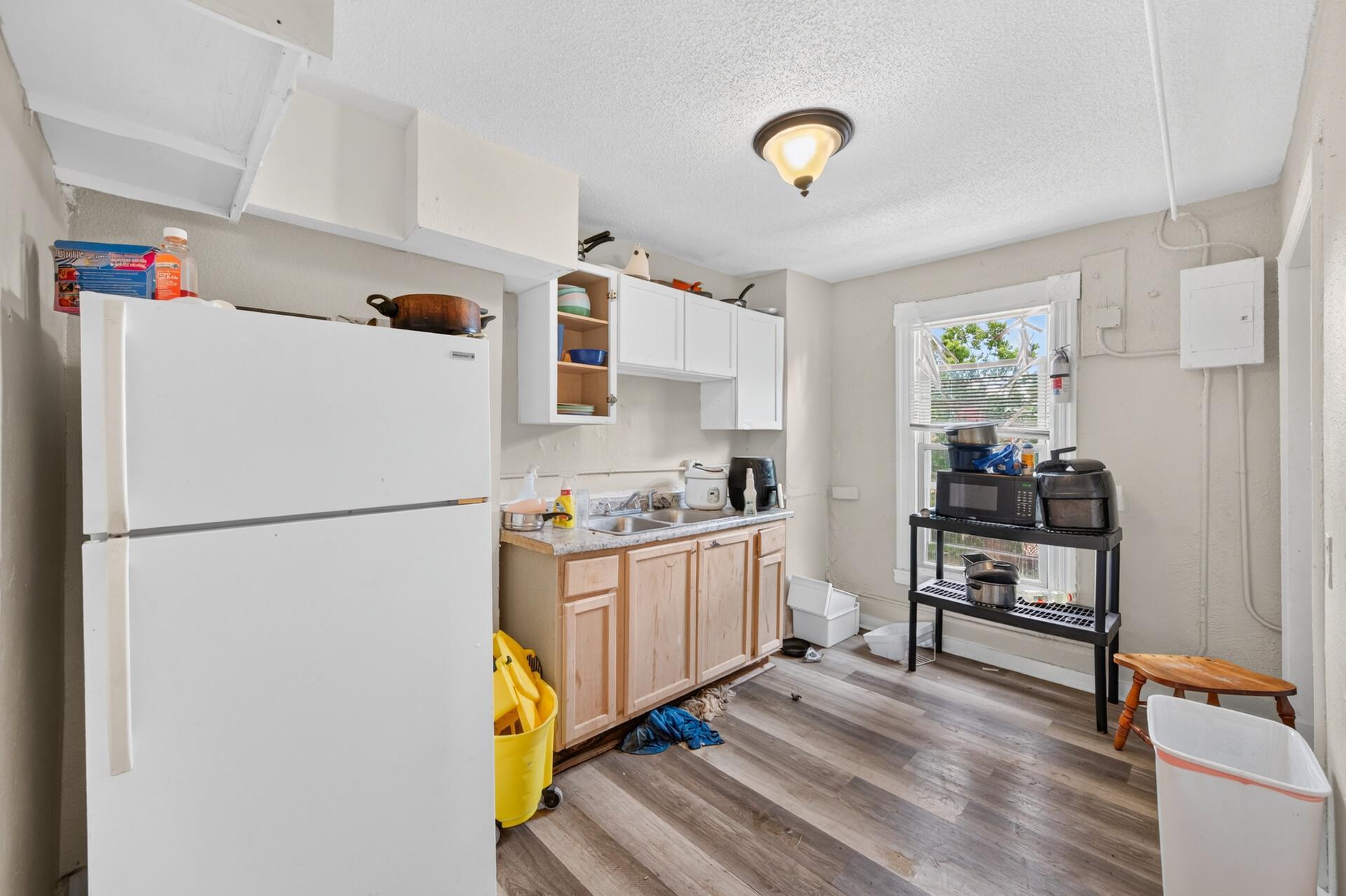 View of Residential Income at 2210 Oakland Avenue, Minneapolis MN 55404, Minneapolis (11 of 70) - Mike Wilen | Minnesota Team Real Estate