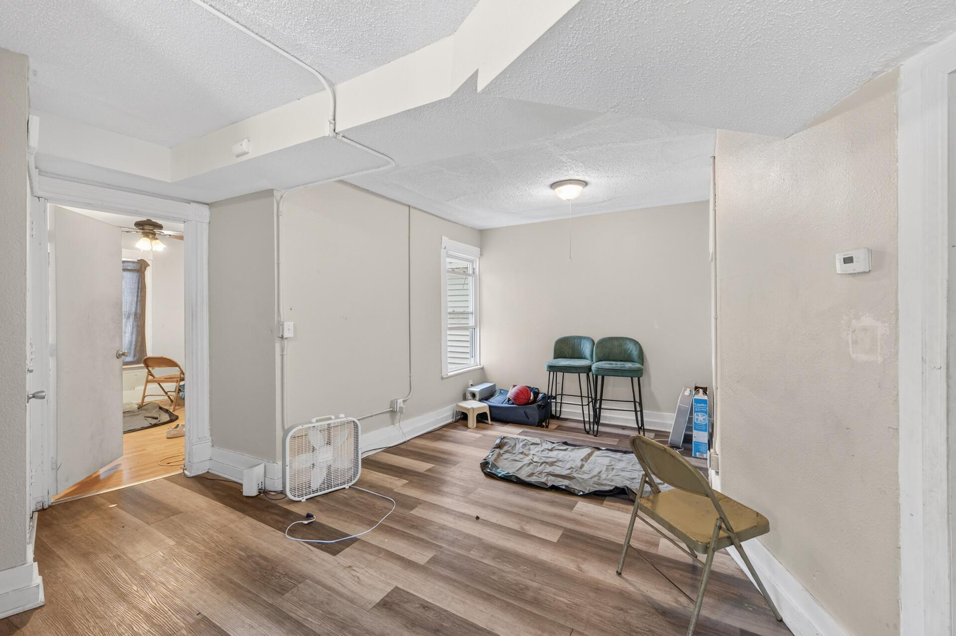 View of Residential Income at 2210 Oakland Avenue, Minneapolis MN 55404, Minneapolis (8 of 70) - Mike Wilen | Minnesota Team Real Estate