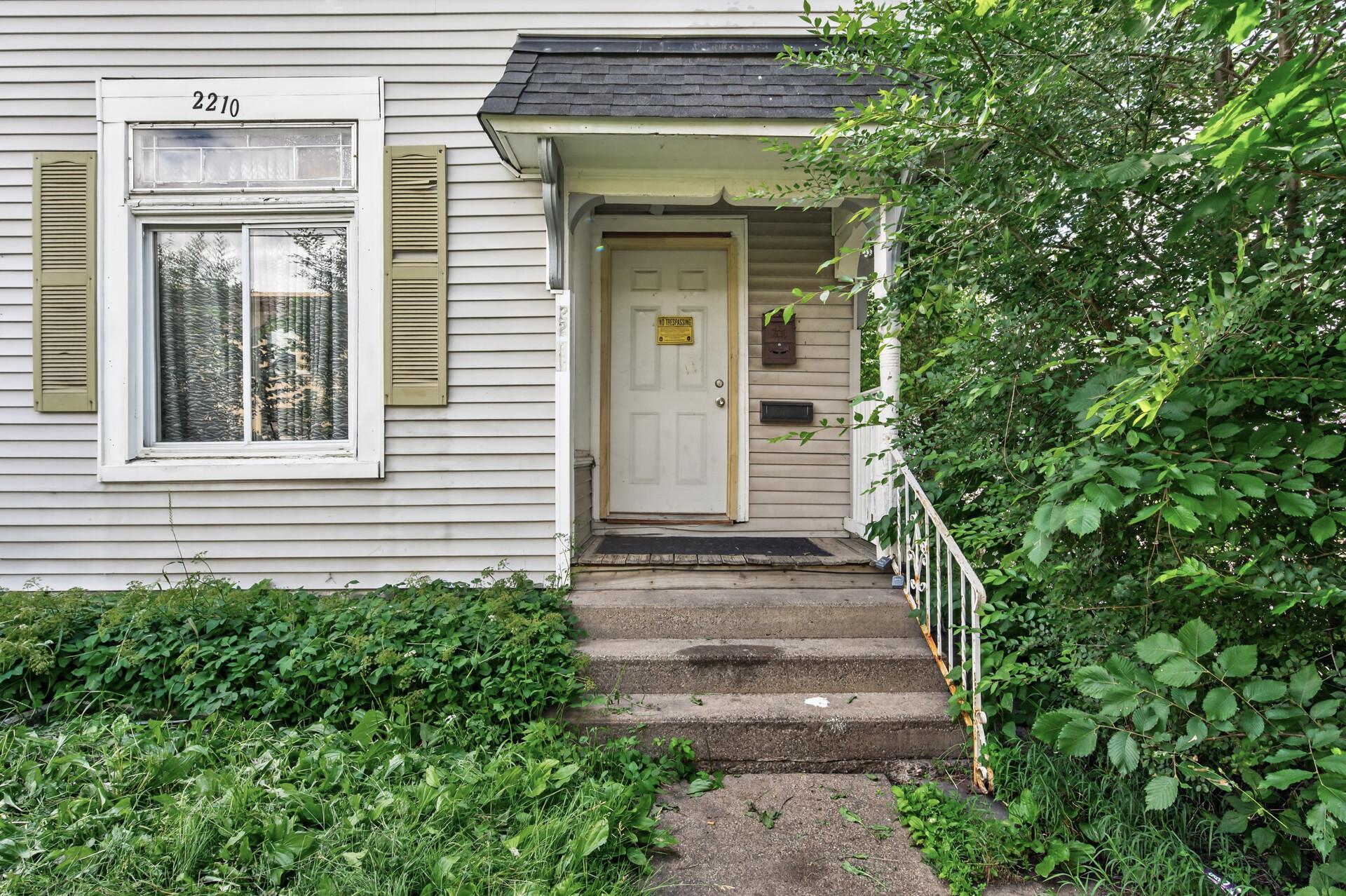 View of Residential Income at 2210 Oakland Avenue, Minneapolis MN 55404, Minneapolis (6 of 70) - Mike Wilen | Minnesota Team Real Estate