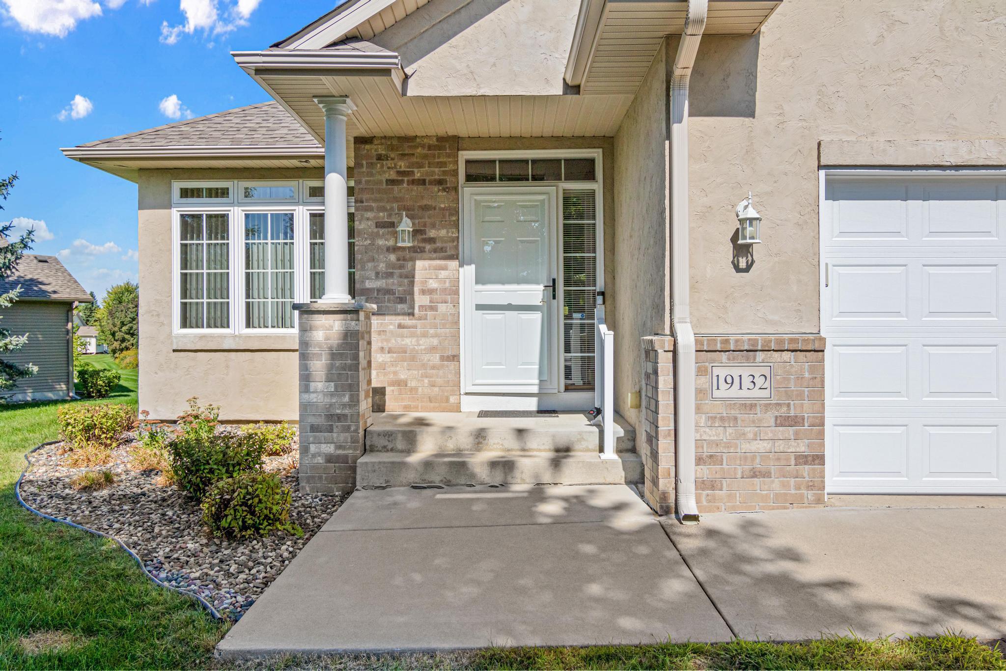 View of Residential at 19132 Inndale Drive, Lakeville MN 55044, Lakeville (3 of 37) - Mike Wilen | Minnesota Team Real Estate