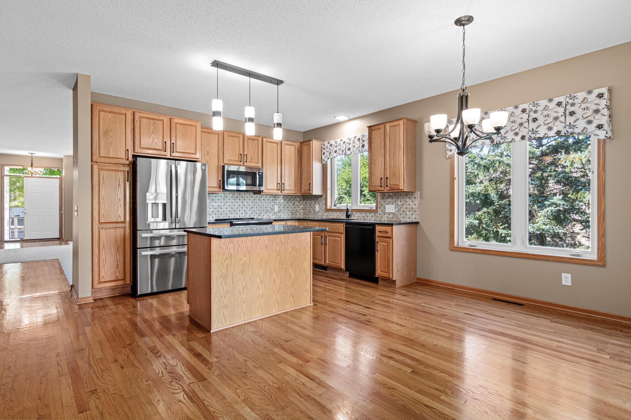 View of Residential at 19132 Inndale Drive, Lakeville MN 55044, Lakeville (11 of 37) - Mike Wilen | Minnesota Team Real Estate