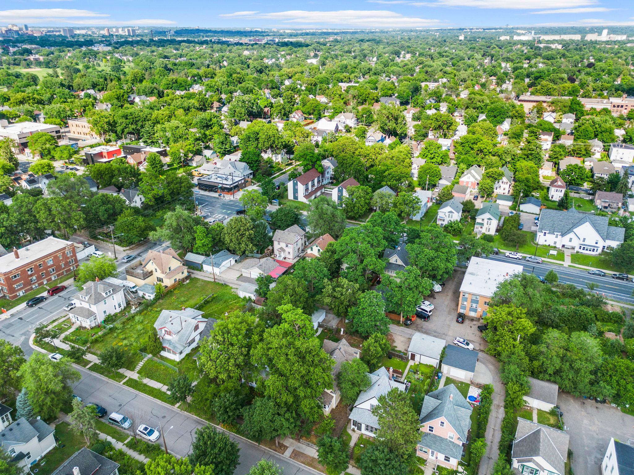 View of Residential at 3612 Chicago Avenue, Minneapolis MN 55407, Minneapolis (39 of 49) - Mike Wilen | Minnesota Team Real Estate