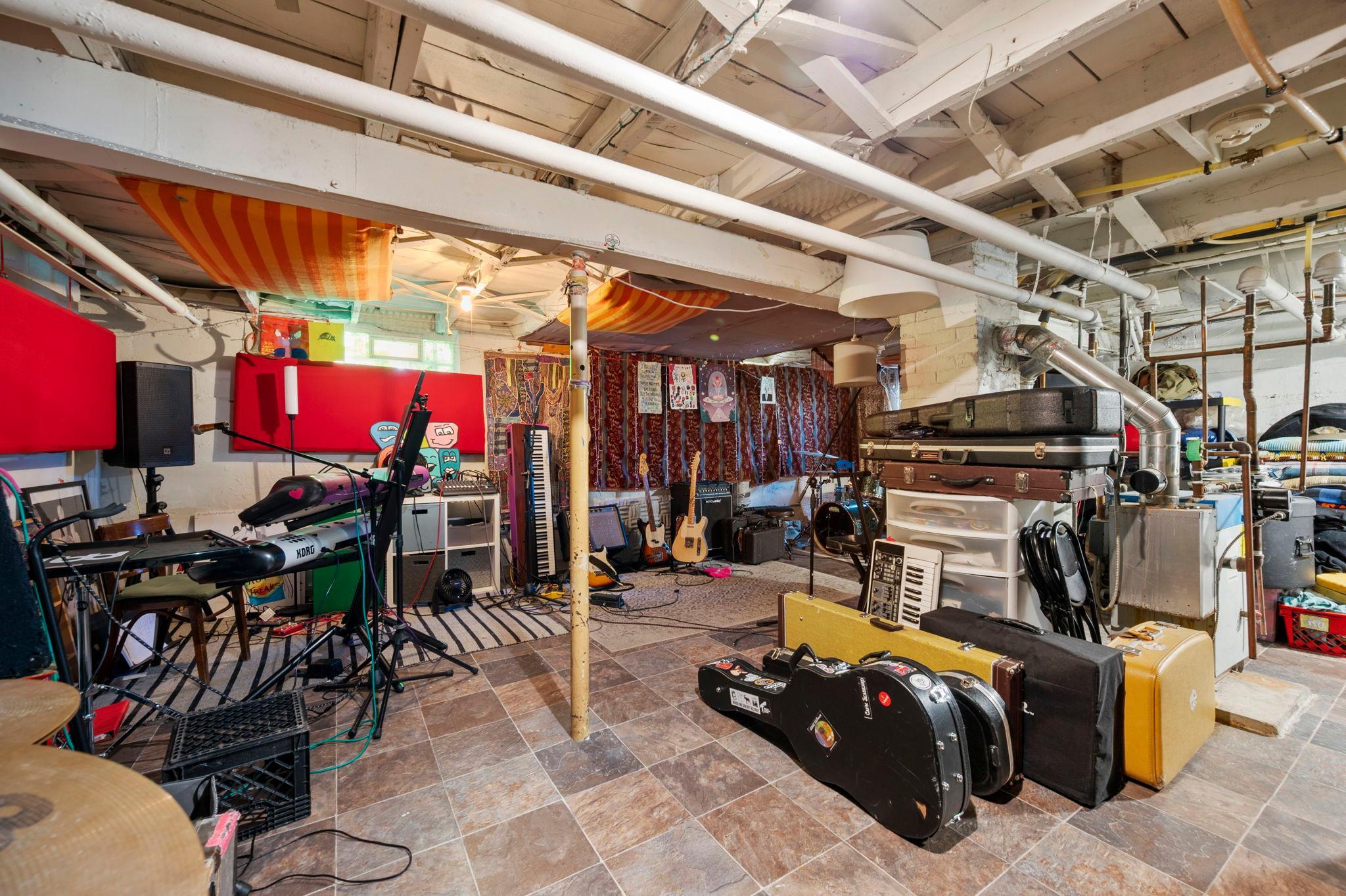View of Residential at 3612 Chicago Avenue, Minneapolis MN 55407, Minneapolis (29 of 49) - Mike Wilen | Minnesota Team Real Estate