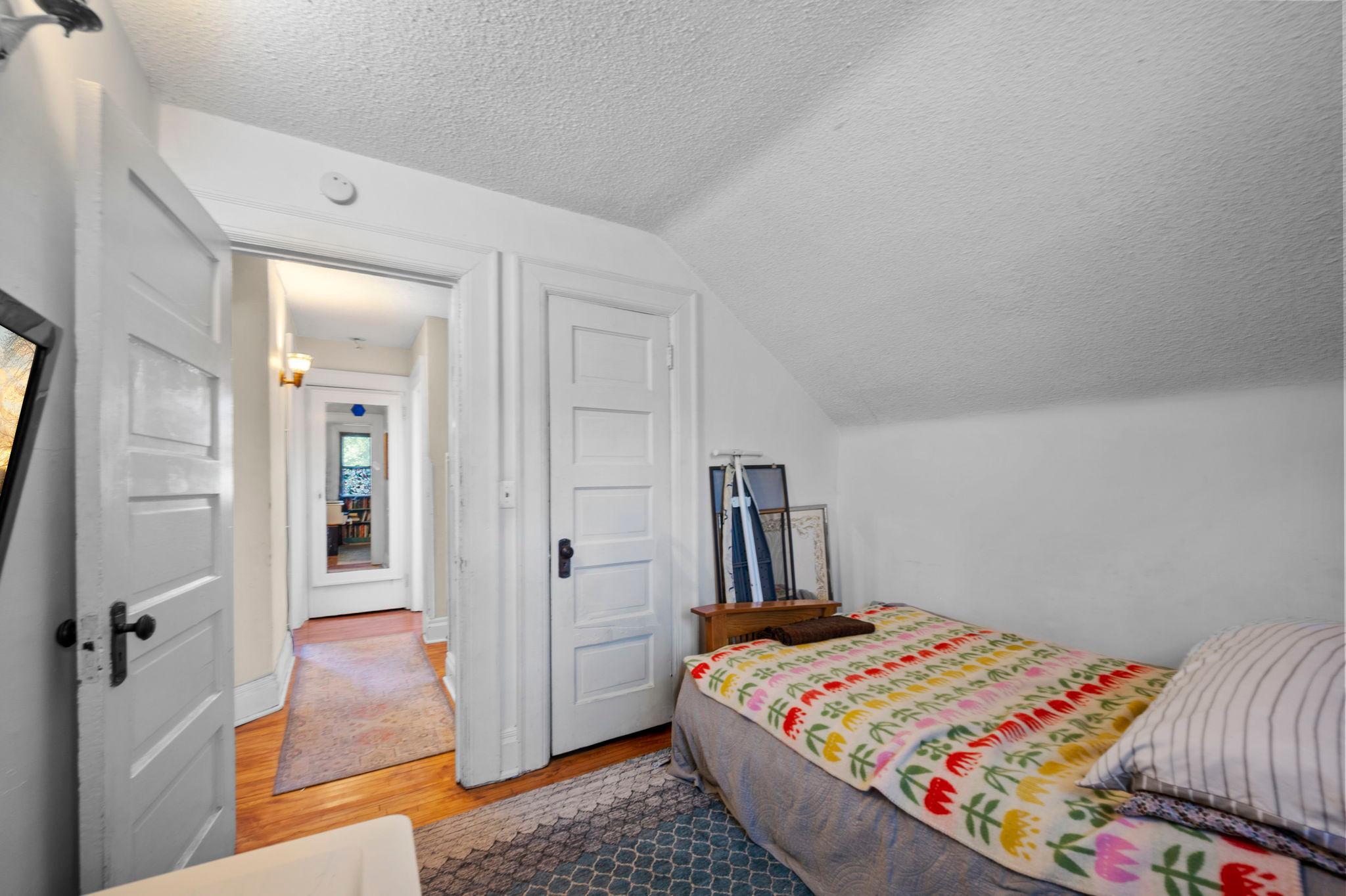 View of Residential at 3612 Chicago Avenue, Minneapolis MN 55407, Minneapolis (23 of 49) - Mike Wilen | Minnesota Team Real Estate