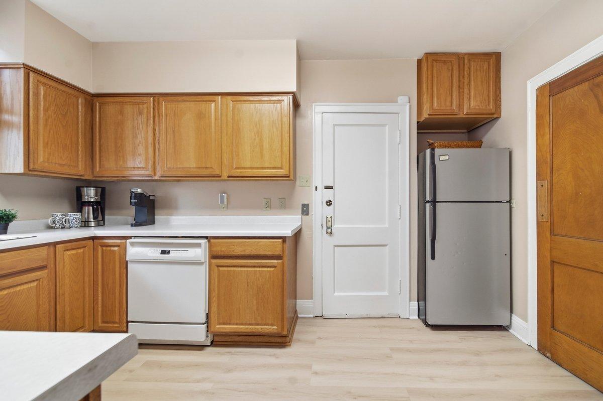 View of Residential Income at 3428 Hennepin Avenue, Minneapolis MN 55408, Minneapolis (14 of 59) - Mike Wilen | Minnesota Team Real Estate