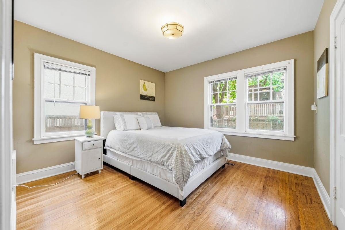 View of Residential Income at 3428 Hennepin Avenue, Minneapolis MN 55408, Minneapolis (16 of 59) - Mike Wilen | Minnesota Team Real Estate