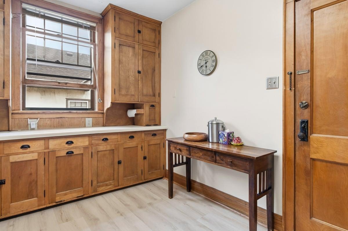 View of Residential Income at 3428 Hennepin Avenue, Minneapolis MN 55408, Minneapolis (35 of 59) - Mike Wilen | Minnesota Team Real Estate