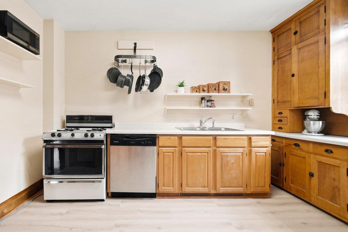 View of Residential Income at 3428 Hennepin Avenue, Minneapolis MN 55408, Minneapolis (34 of 59) - Mike Wilen | Minnesota Team Real Estate